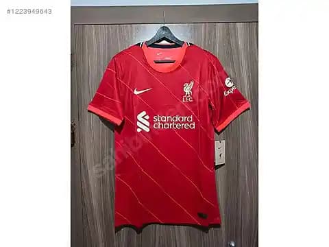 Liverpool Orijinal Forması: Moda ve Sporun Buluştuğu En Güncel Koleksiyon