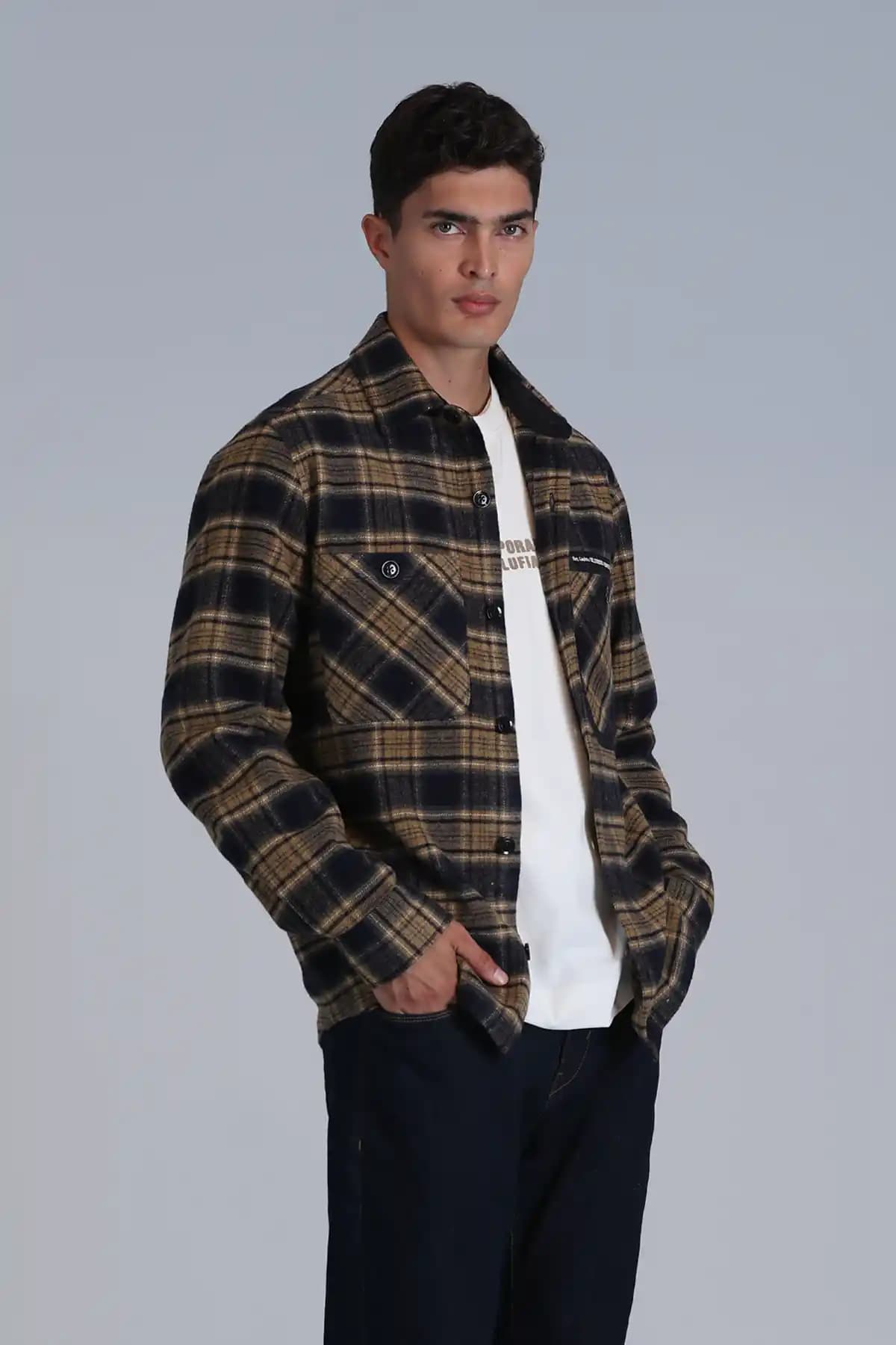 Lufian Oduncu Gömlekleri: Moda ve Fonksiyonelliğin Modern Buluşması