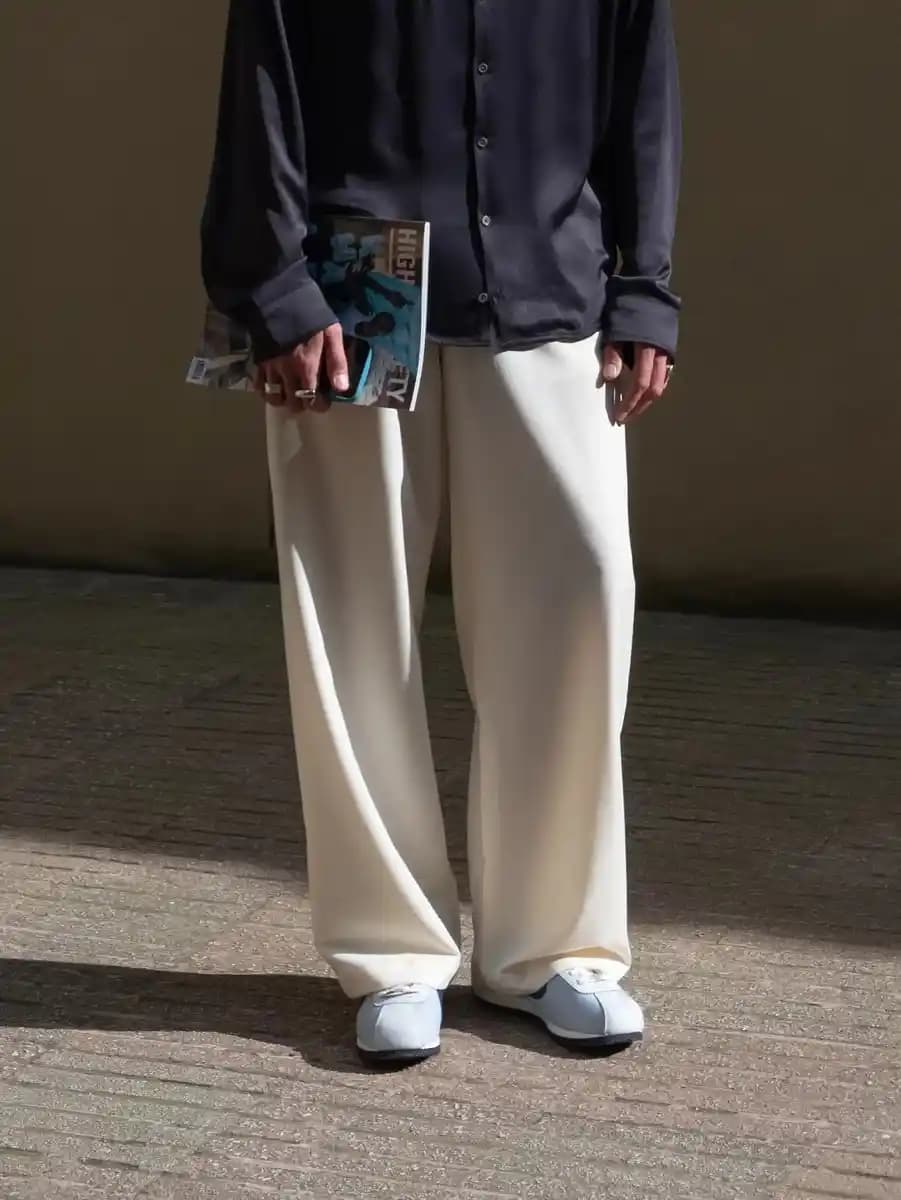 Makko Pantolon Nedir ve Moda Dünyasında Neden Bu Kadar Popüler Haline Geldi