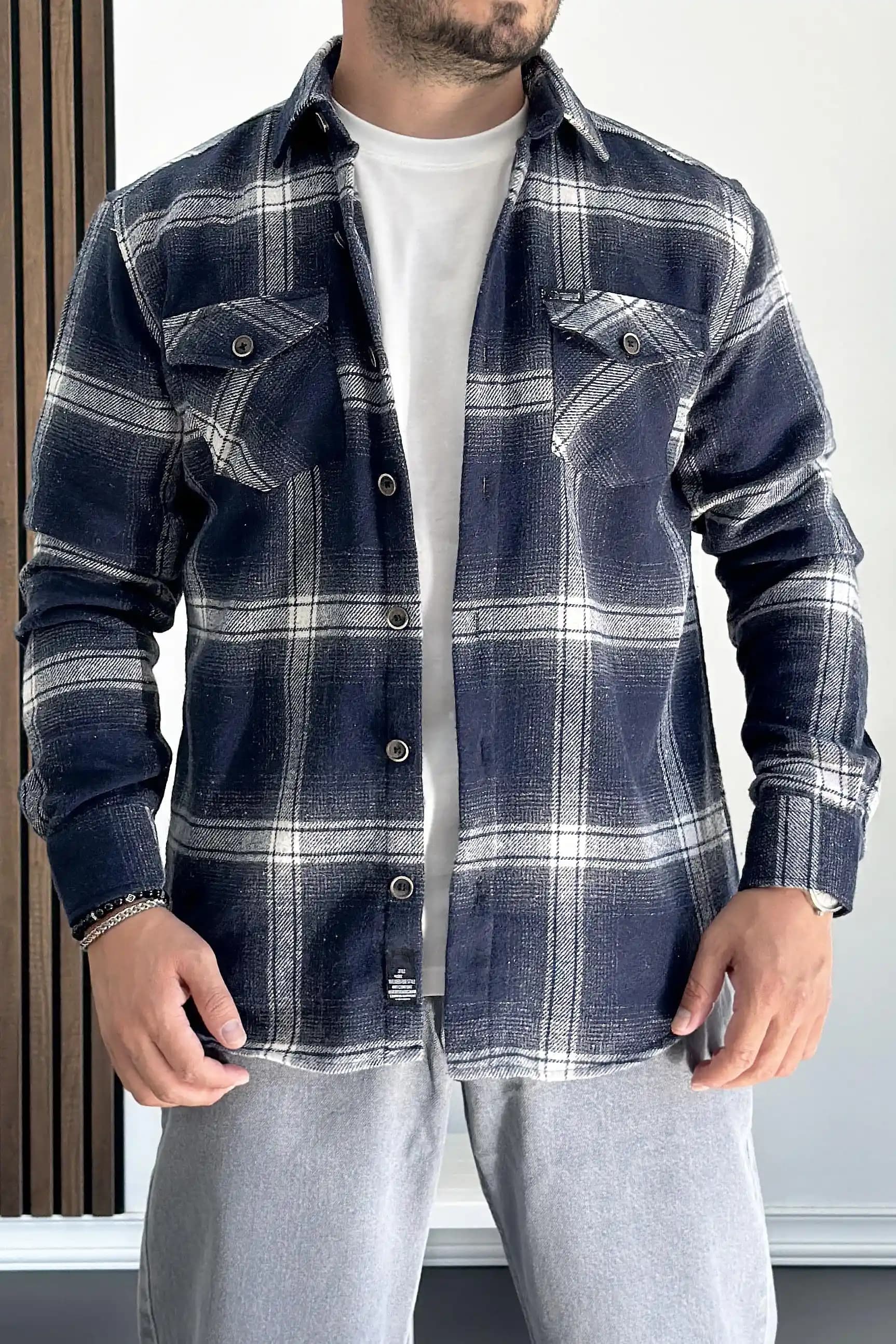 Mavi Erkek Oduncu Gömlekleri: Doğal ve Şık Bir Tarzın Anahtarı