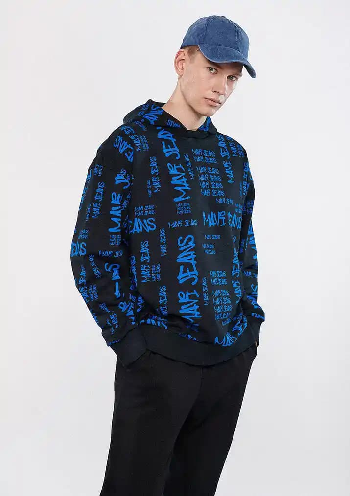 Mavi Jean ve Sweat Kombinasyonları: Rahat ve Şık Bir Moda Trendinin İncelikleri