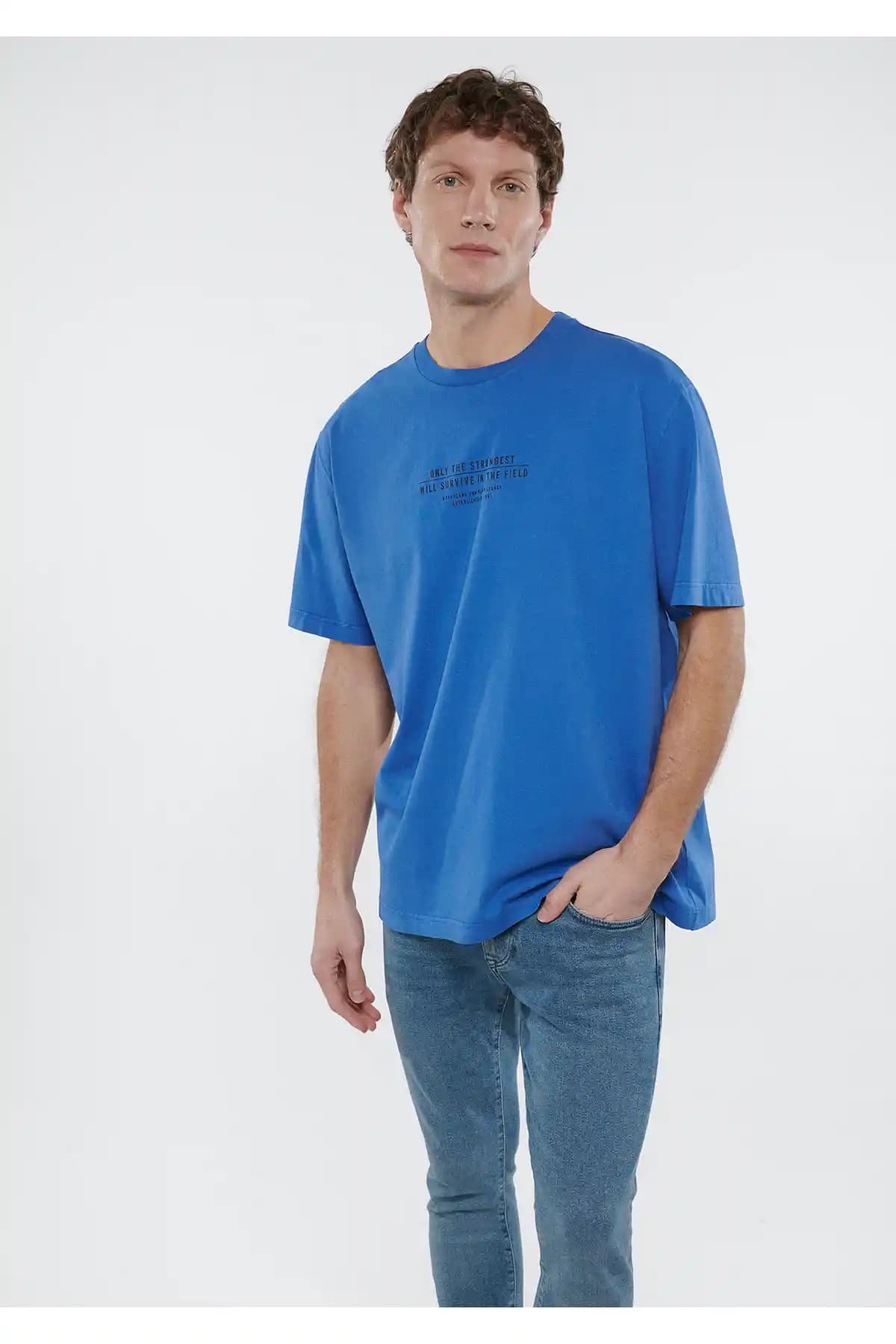 Mavi Loose Fit Tişörtler ile Günlük Rahat ve Şık Moda İfadesi