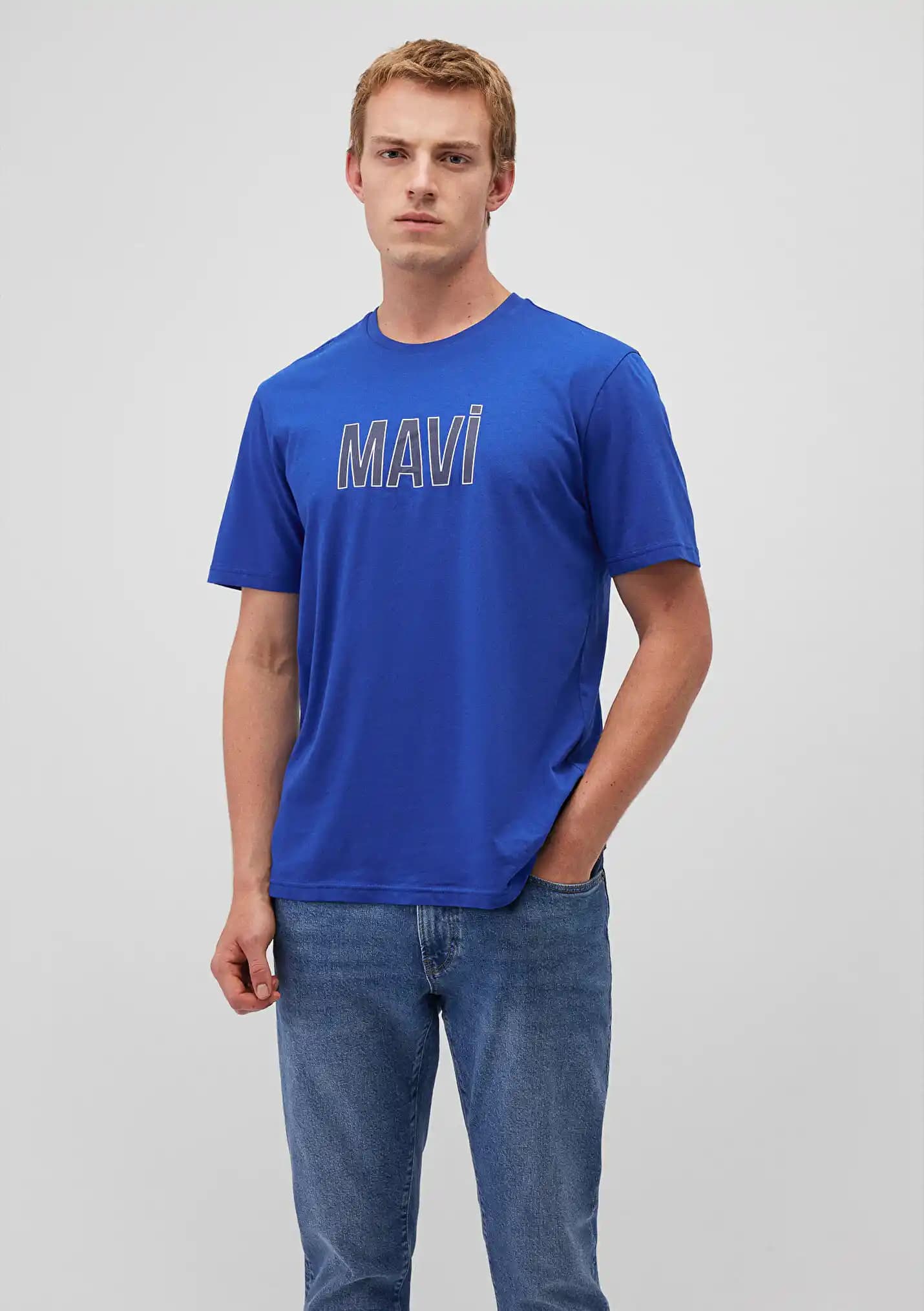 Mavi Marka Tişörtler: Moda Dünyasında Güncel ve Şık Tarzın Vazgeçilmez Parçası