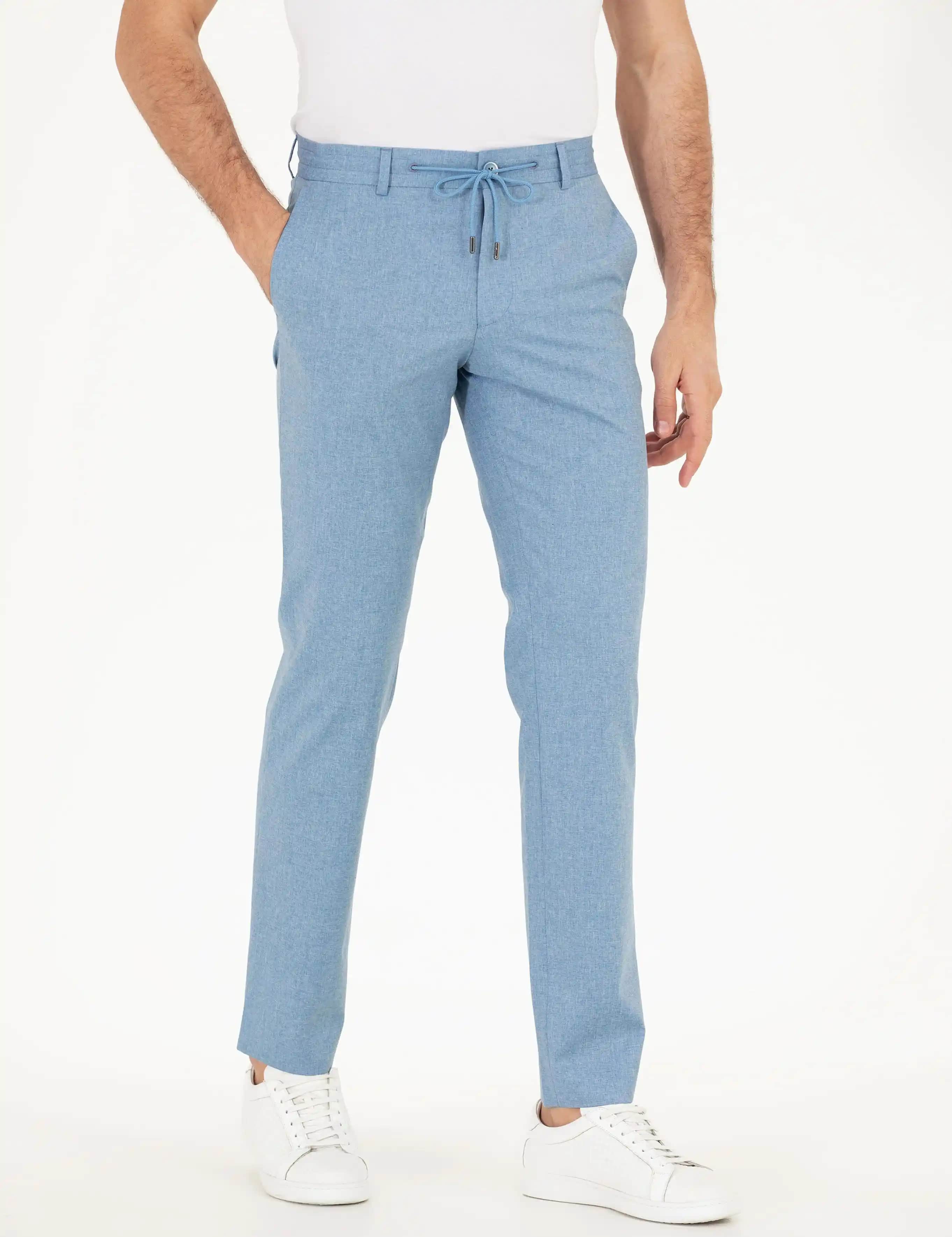 Mavi Slim Fit Pantolonlar: Şıklık ve Rahatlığın Modern Buluşması