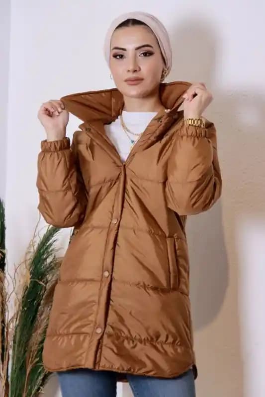 Mevsimlik Bayan Mont Modelleri ve Güncel Trendler: Şıklık ve İşlevsellik Bir Arada