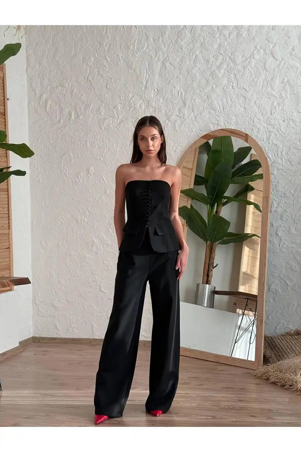 Mezuniyet Takımı Seçimi ve Moda Trendleri 2025 Yılında Nasıl Olmalı