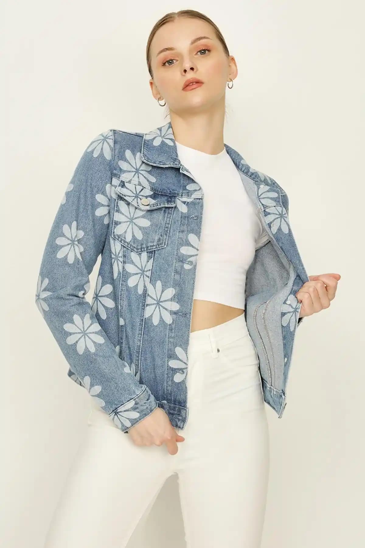 Moda Ceketleri: Güncel Trendler, Seçim İpuçları ve Stil Önerileri