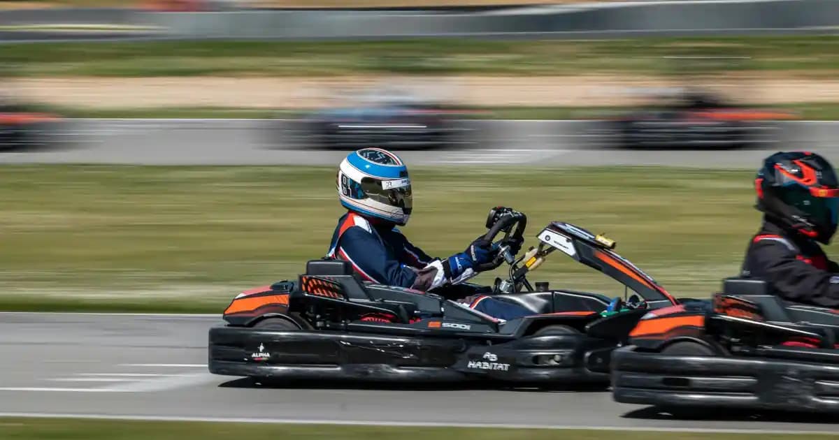 Moda Dünyasında Çapraz Terlik Modelleri: Şıklık ve Rahatlığın Buluşma Noktası