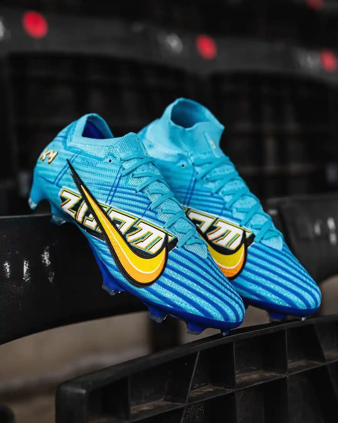 Moda Dünyasında Mercurial Renklerin Yeri ve Önemi Analizi