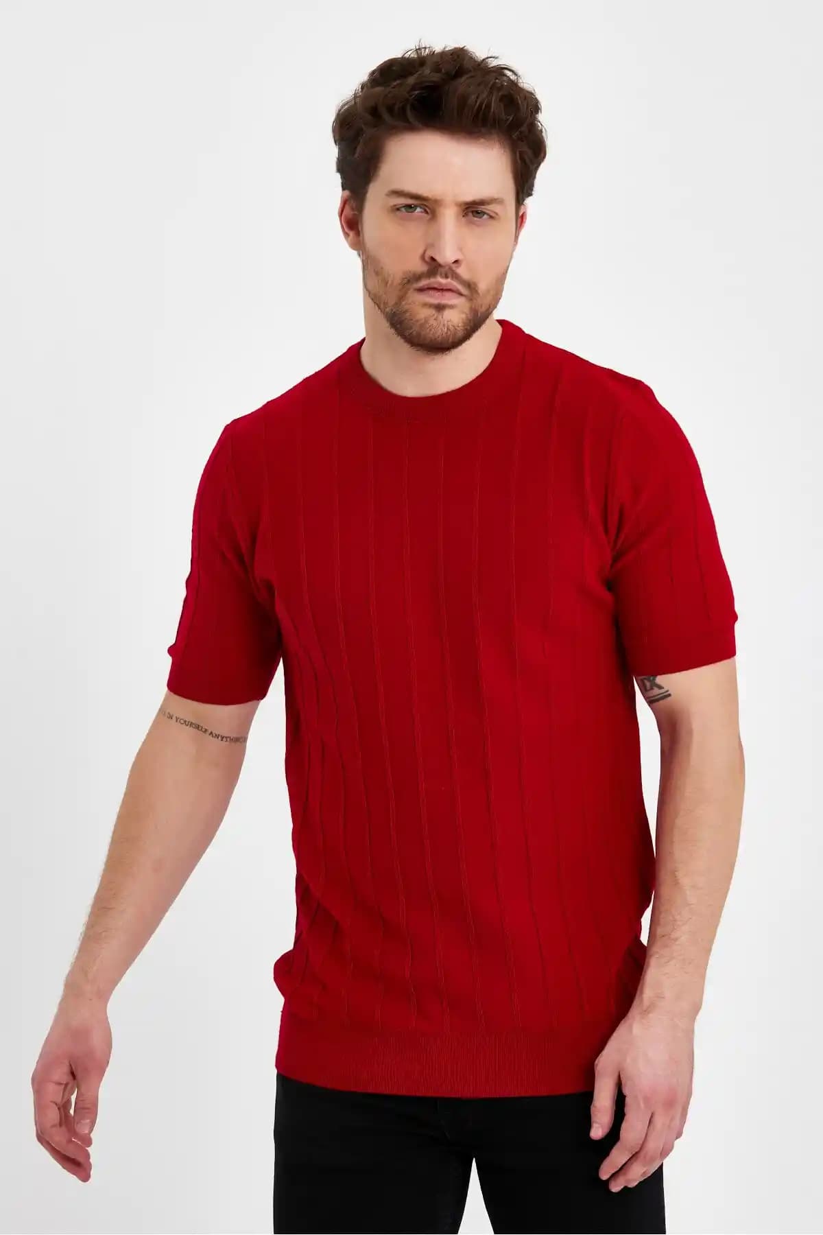 Moda Dünyasında Örme Tişörtlerin Yeri ve Trendleri Güncel Yaklaşımlar