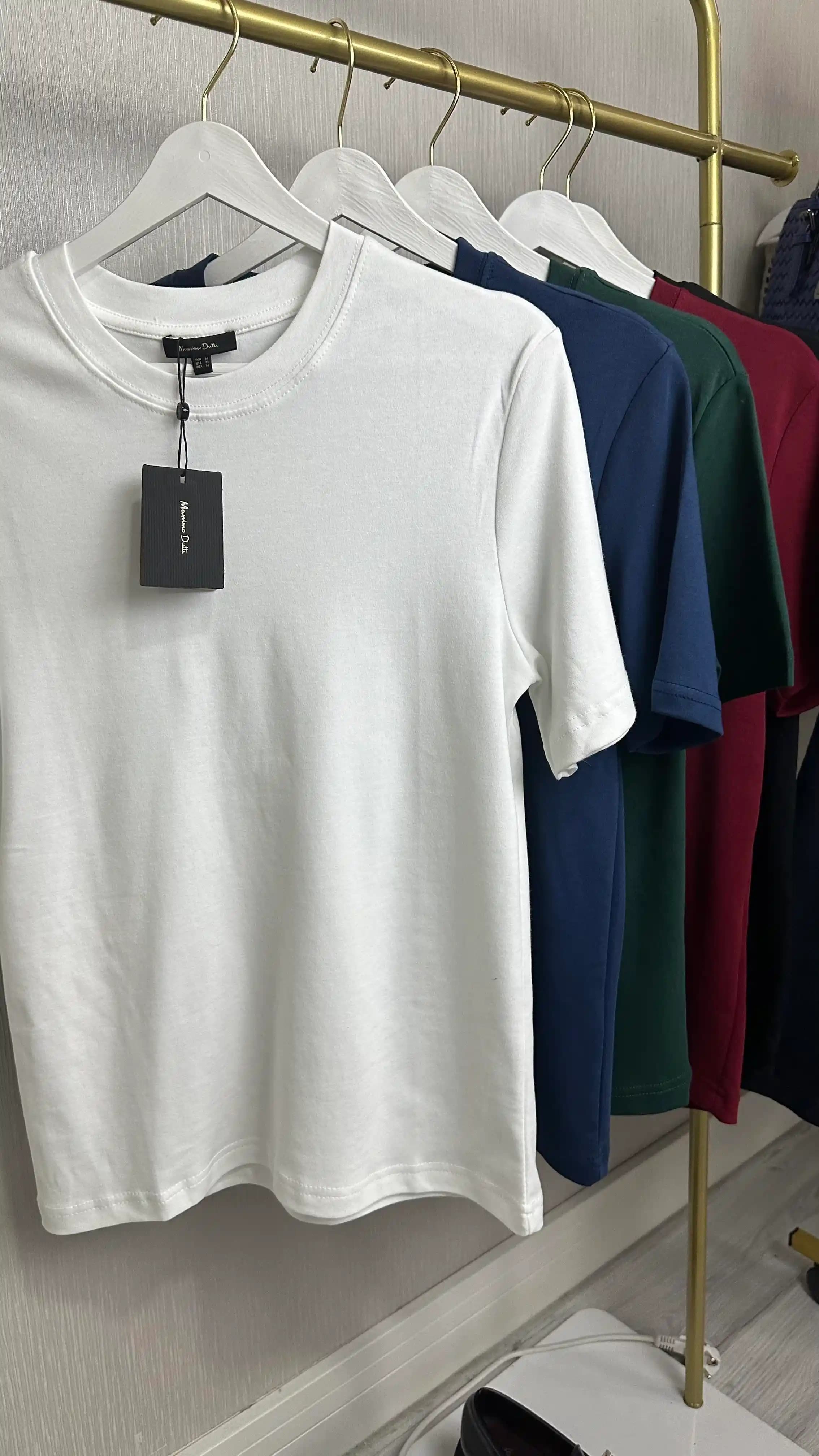 Moda Dünyasında Özgün ve Çekici Tişörtlerle Kendi Tarzınızı Yansıtmanın Yolları