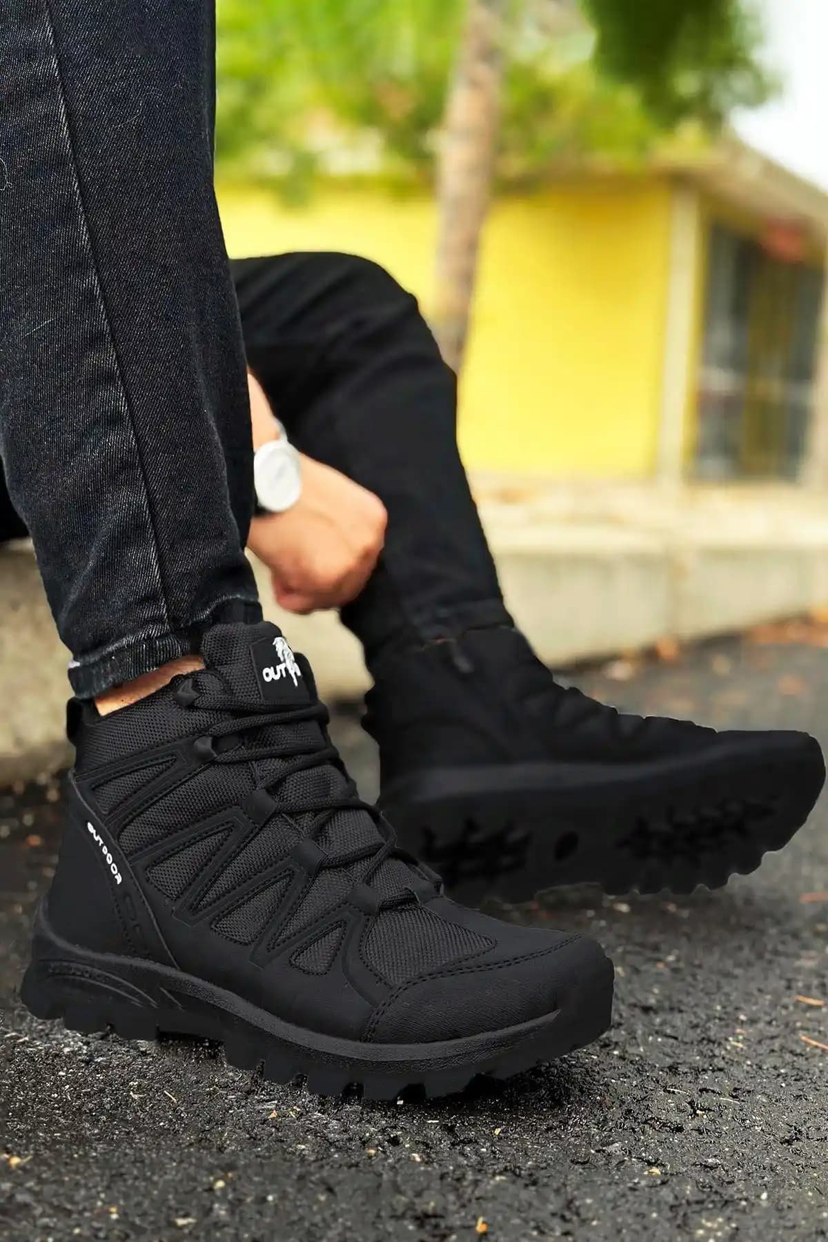 Moda Dünyasında Trekking Botlar: Şıklık ve Fonksiyonelliğin Buluşması