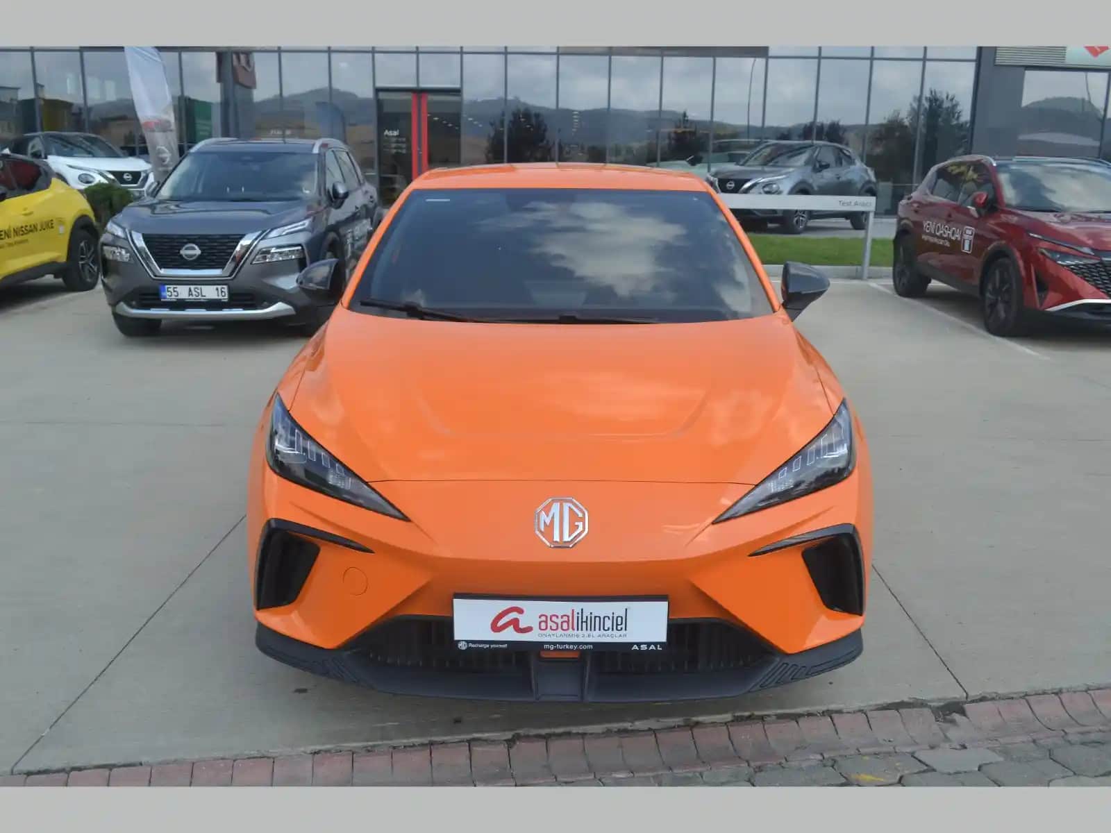 Moda Dünyasında Turuncu Rengin Anlamı ve Trendlerdeki Yeri