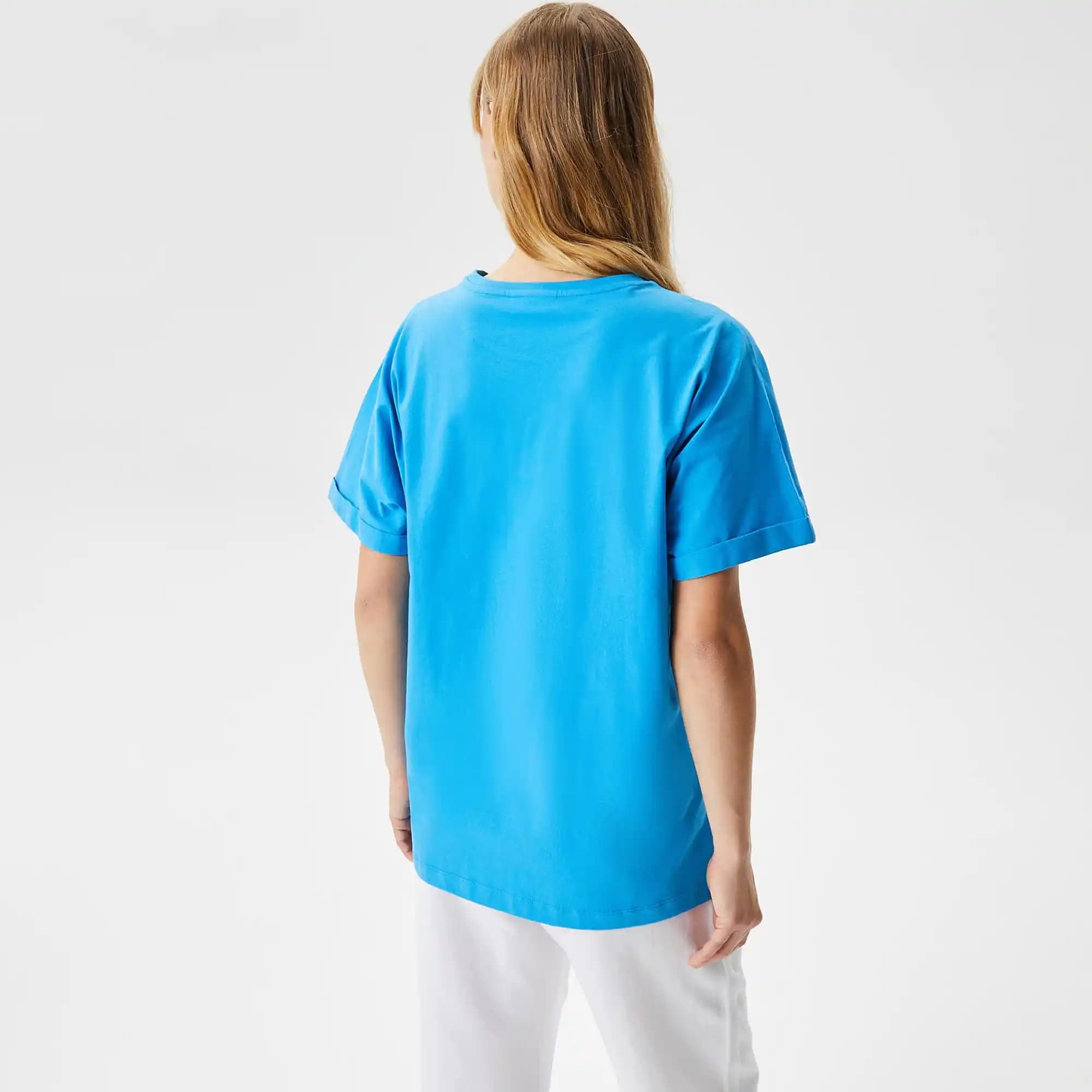 Moda ve Rahatlığın Buluştuğu Mavi Loose Fit T-Shirt Rehberi