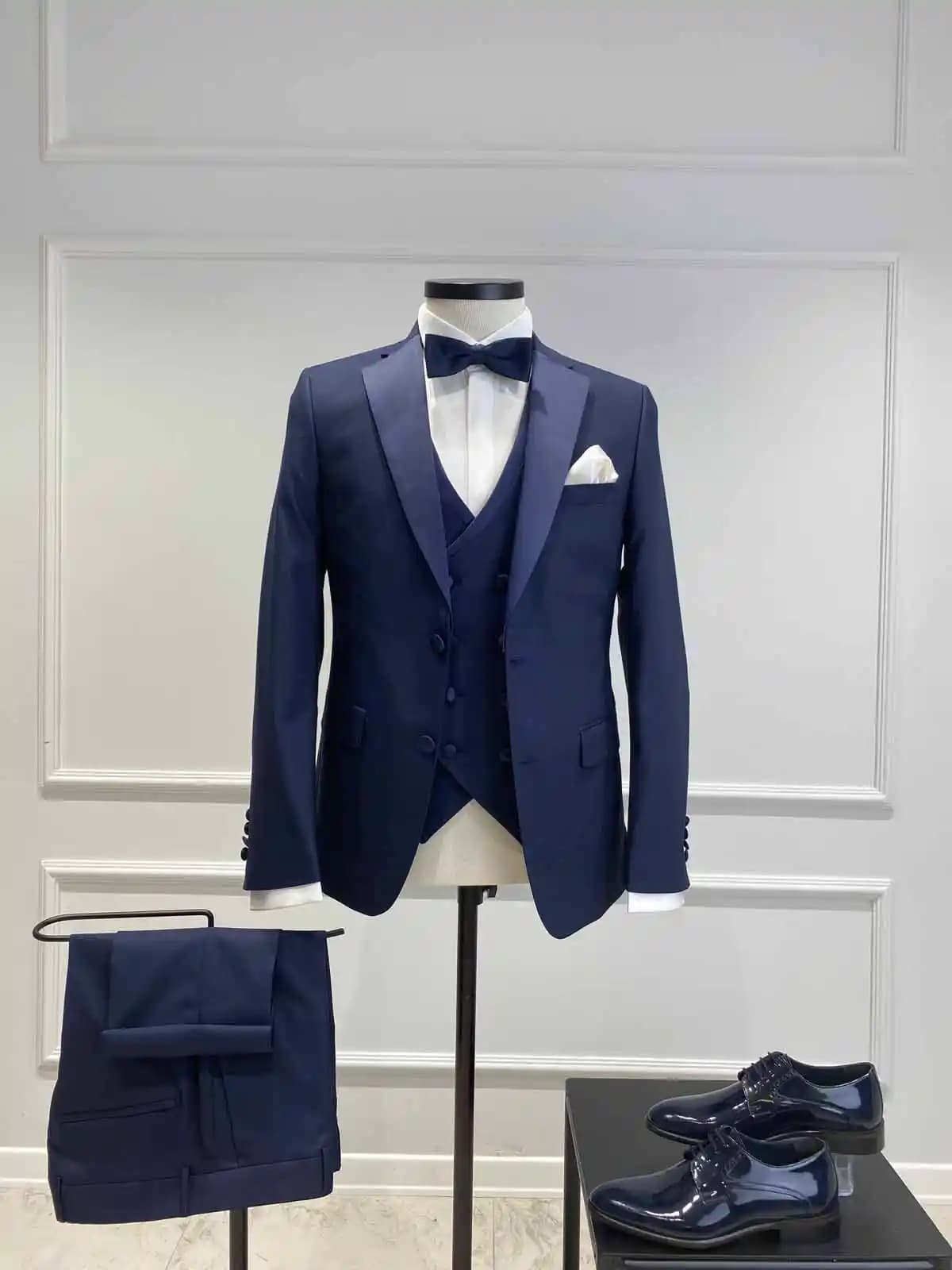 Modern Düğünlerde Renkli Damatlıkların Trendleri ve Anlamları Hakkında Bilgi