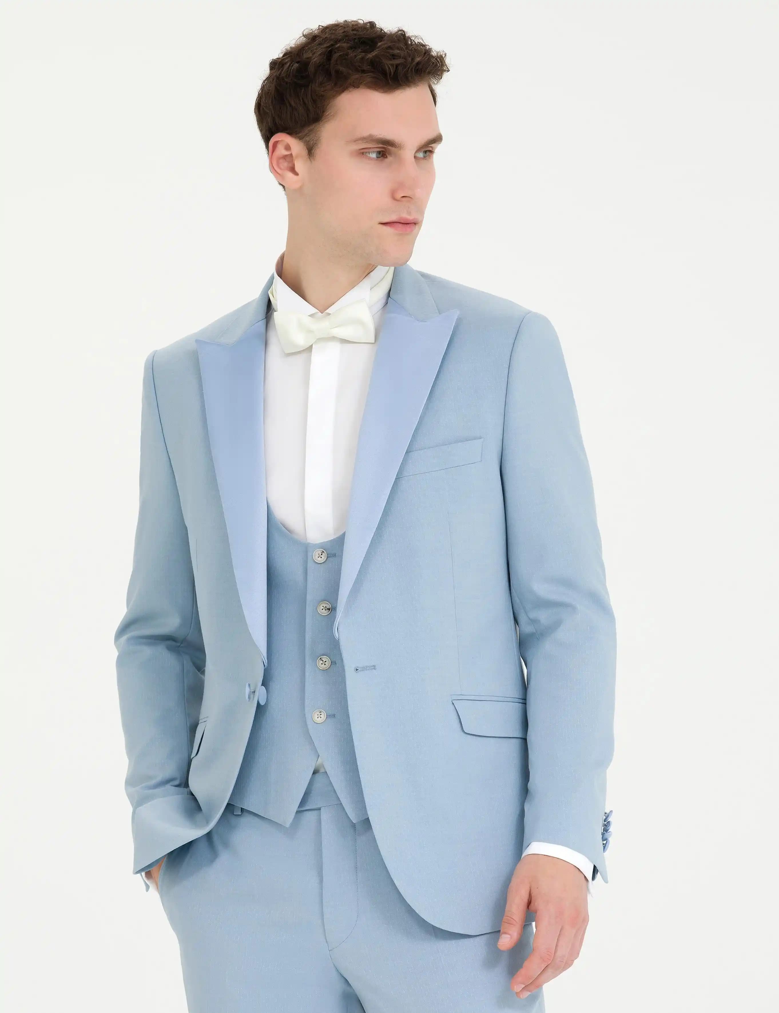 Modern Mavi Damatlık Seçenekleri ve Düğünlerde Şıklık İçin Stil İpuçları