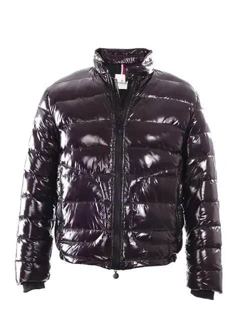 Moncler Ceketler: Moda ve Fonksiyonelliğin Birleştiği Şık ve Dayanıklı Kış Giyim Seçeneği