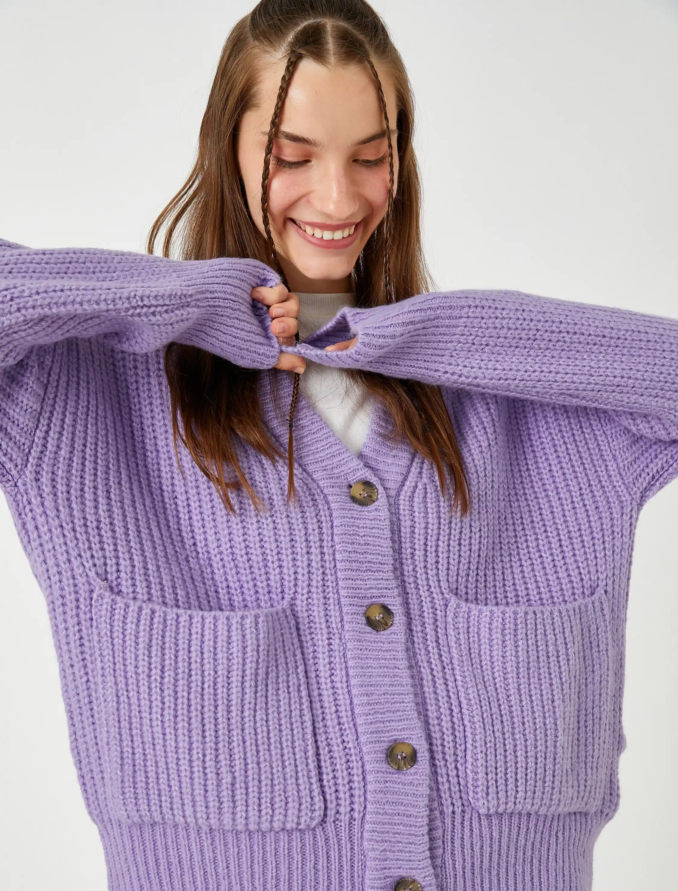 Mor Hırka Modelleri: Çeşitleri, Kombinasyon İpuçları ve Moda Trendleri