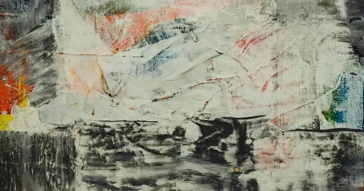 Nano Gömlek Nedir? Moda ve Teknolojinin Buluşmasıyla Yenilikçi Giyim Trendleri