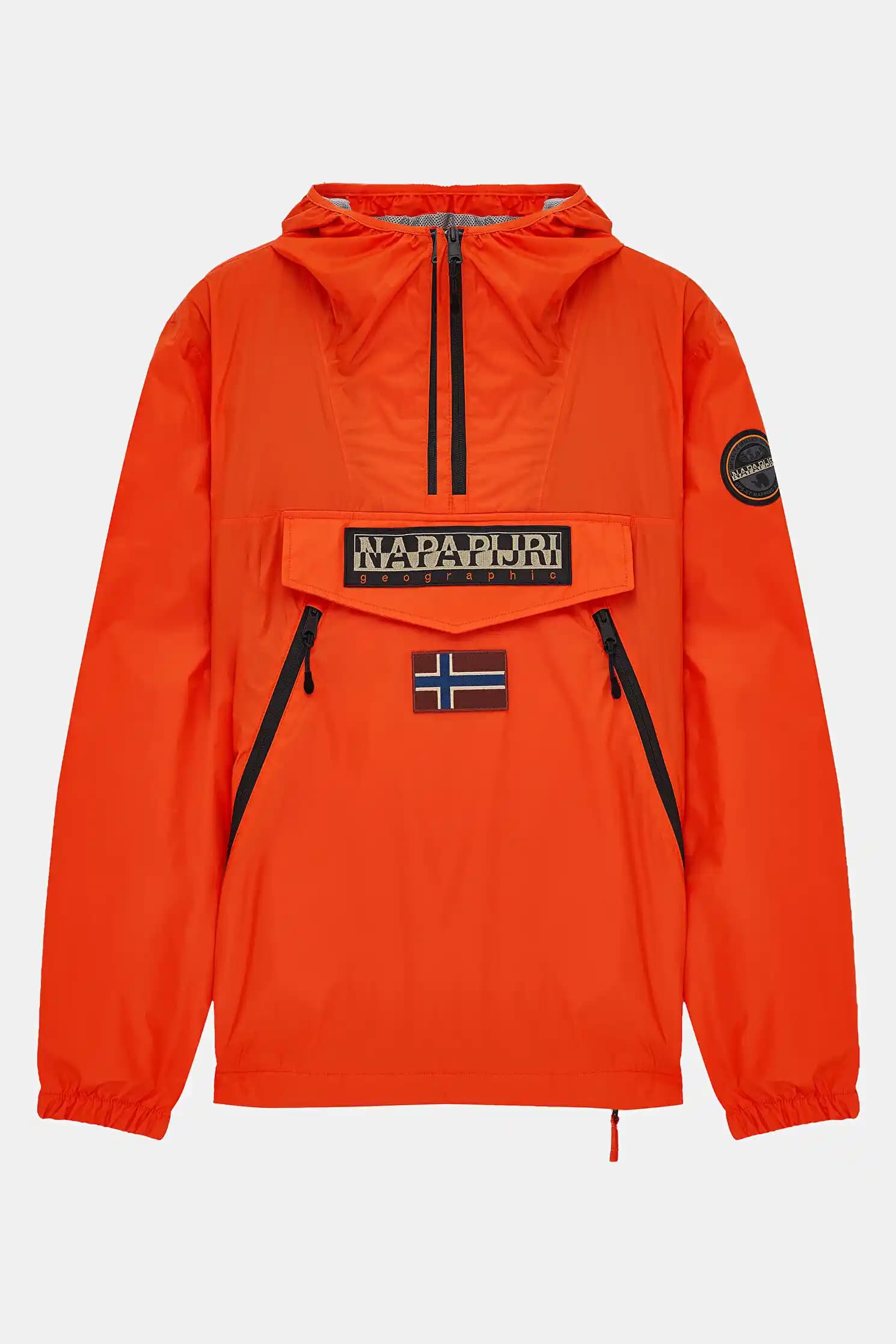 Napapijri Yağmurlukları: Moda ve Fonksiyonelliği Bir Arada Sunan Şık Tasarımlar