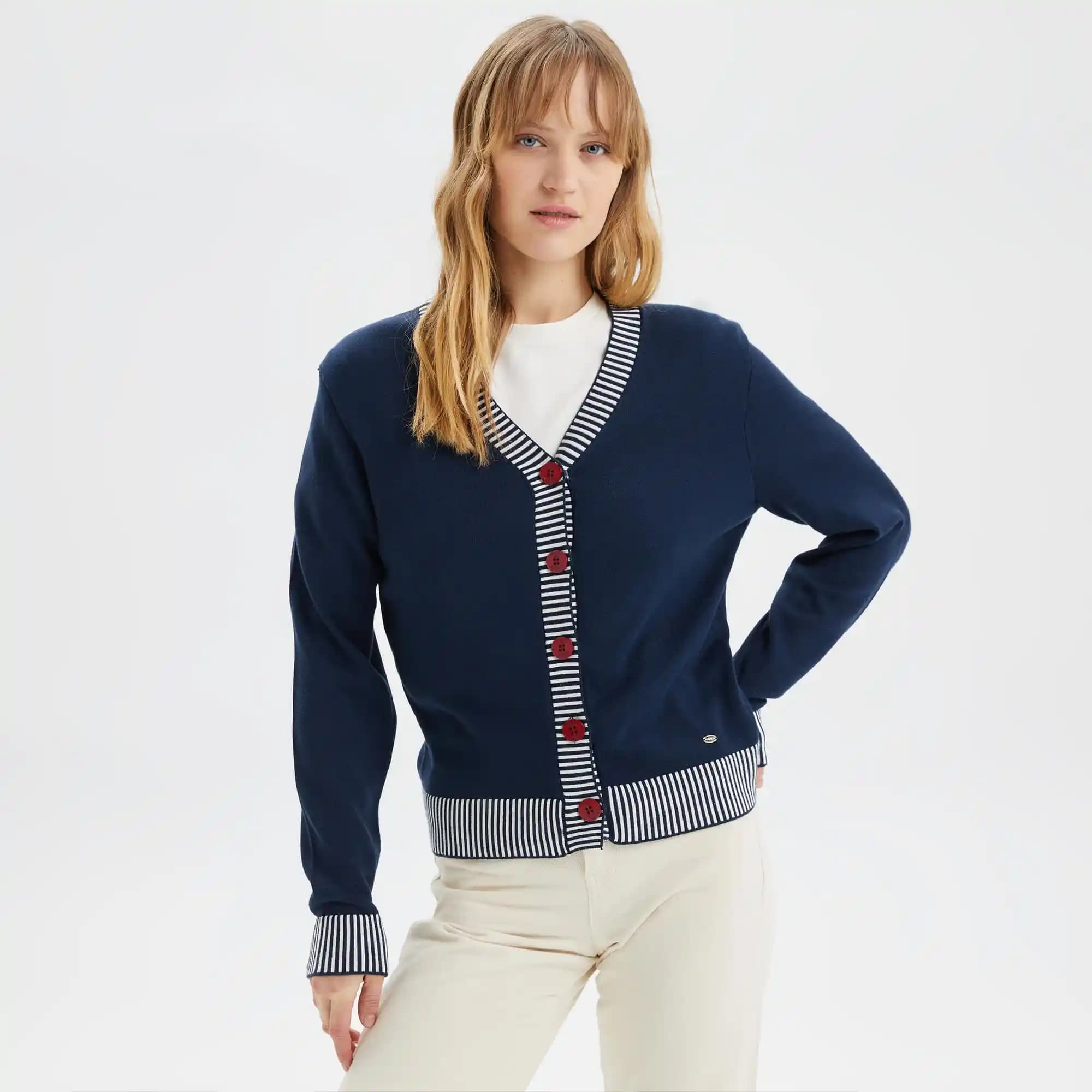 Nautica Hırka Modada Şıklık ve Konforun Birleştiği Güncel Trendler