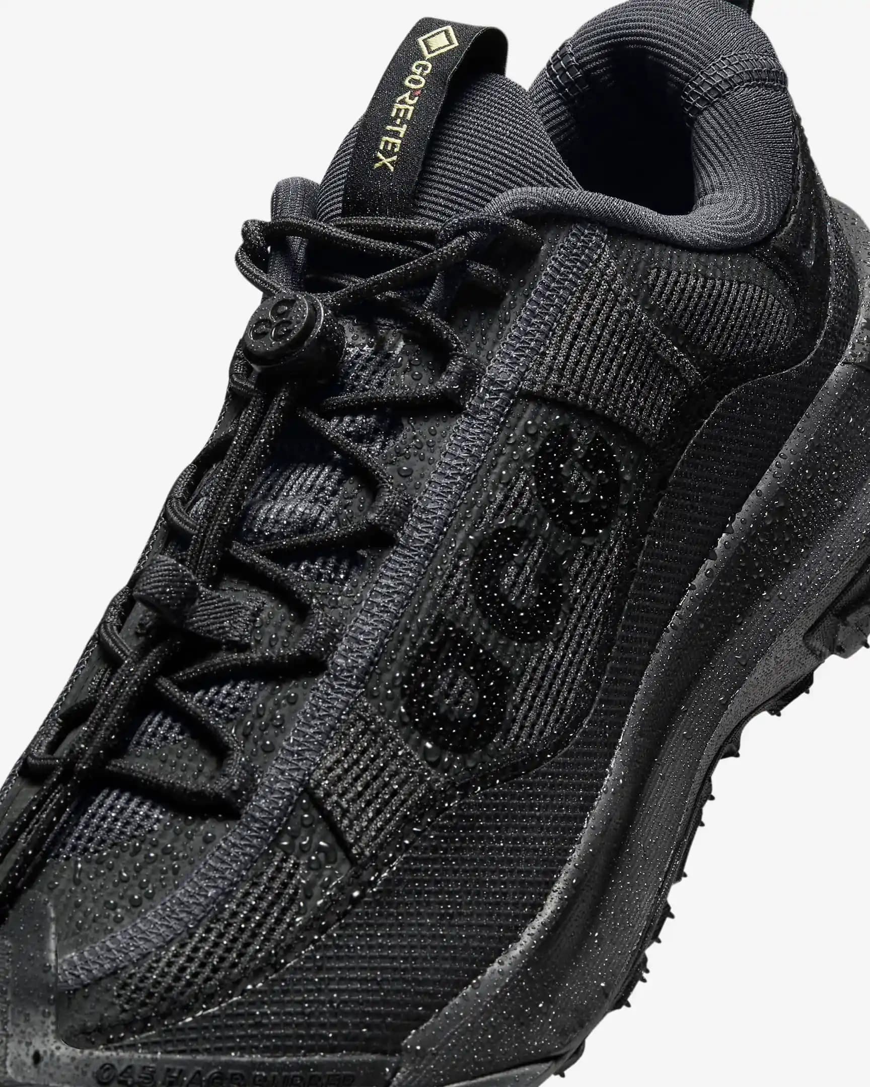 Nike ACG Mountain Koleksiyonu: Doğa ve Şehir Modasında Yenilikçi Tasarımlar