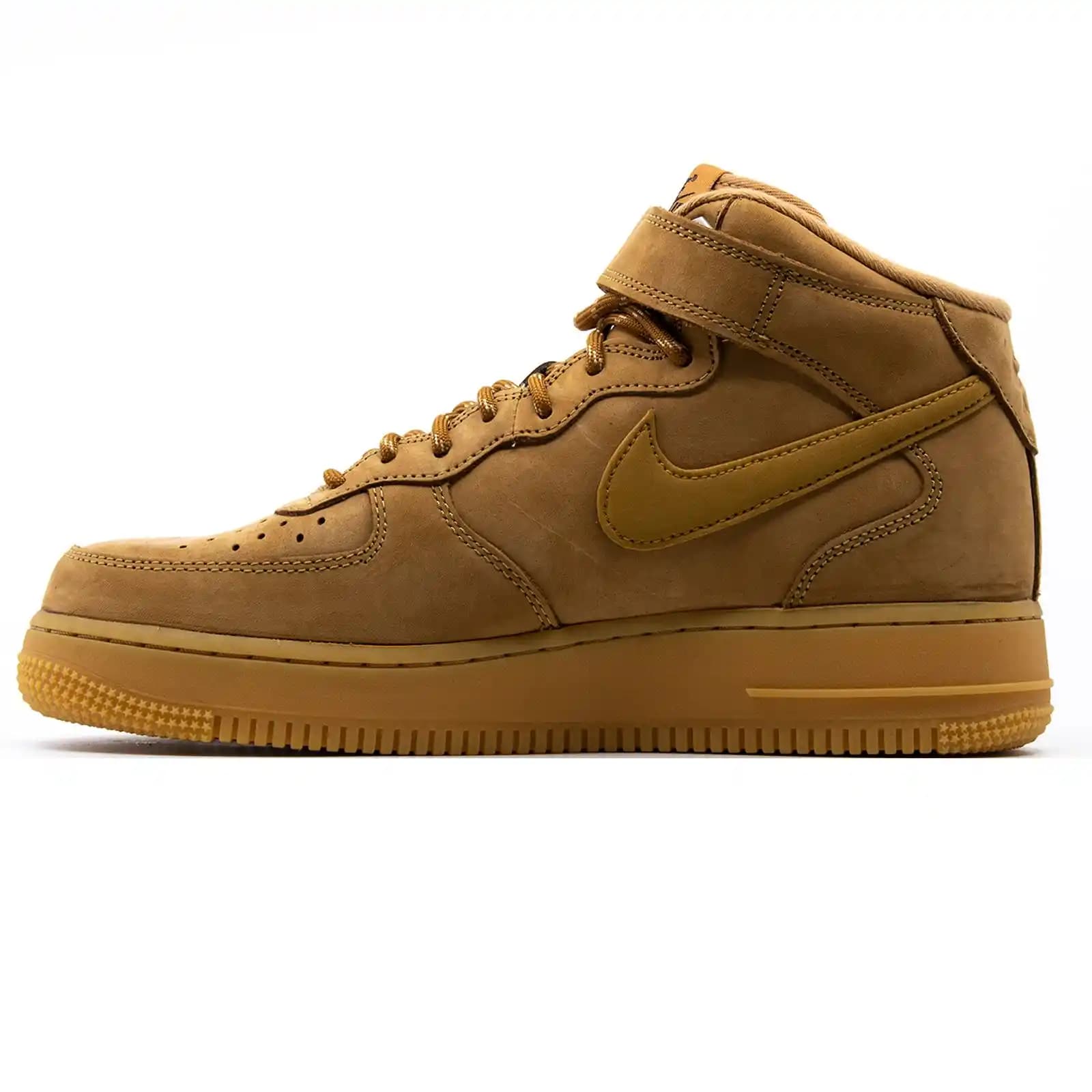 Nike Air Force 1 Mid 07 WB: Moda ve Kültürün İkonik Spor Ayakkabısı