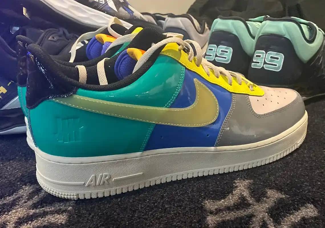 Nike Air Force 1 Undefeated: Moda ve Kültürün Sembolü Olan Ikonik Sneaker Modeli