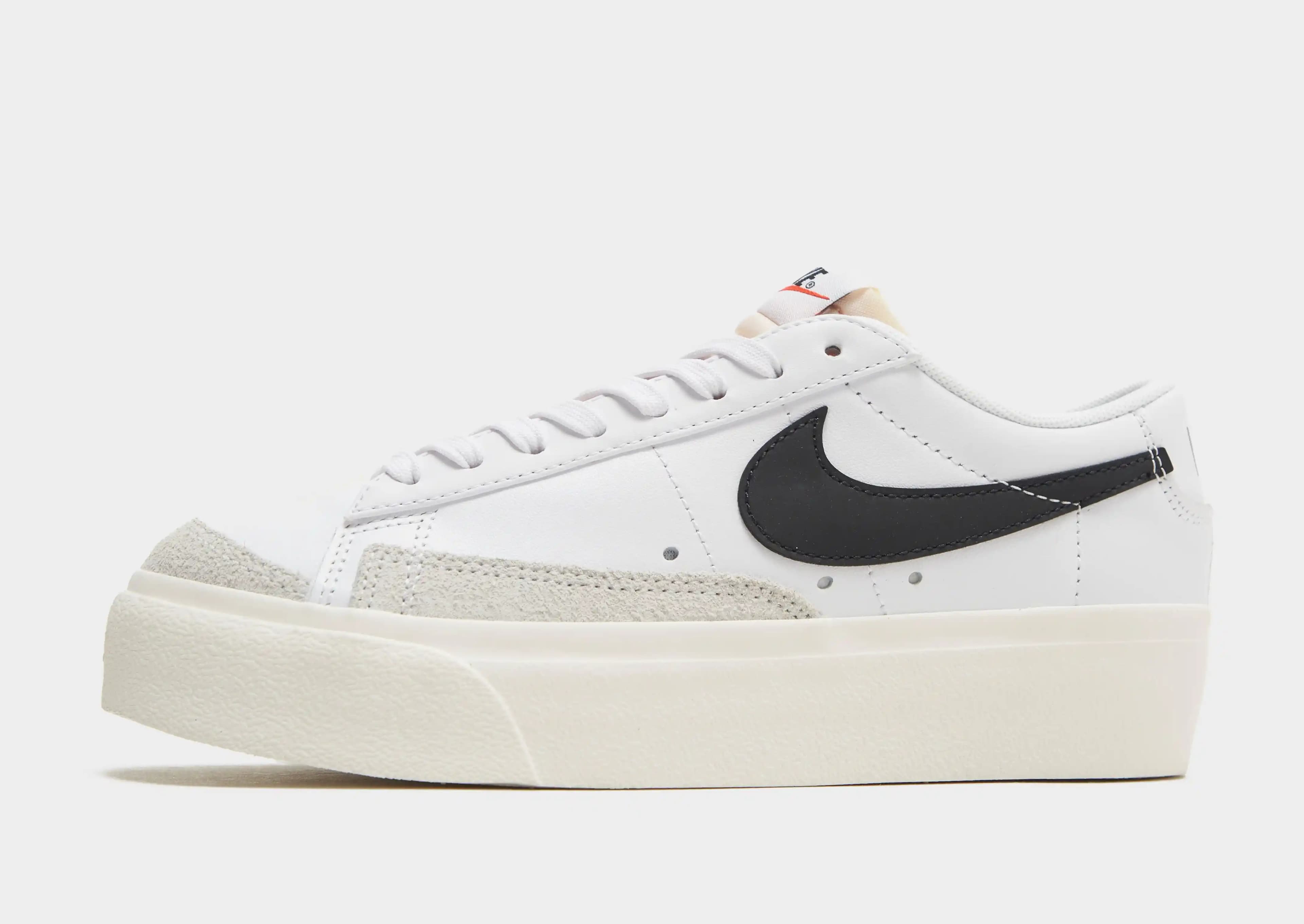 Nike Blazer Platform Low: Spor Şıklığın Modern ve Rahat Tasarımı