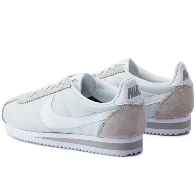 Nike Cortez Gri: Zamansız Şıklık ve Modern Moda İkonu