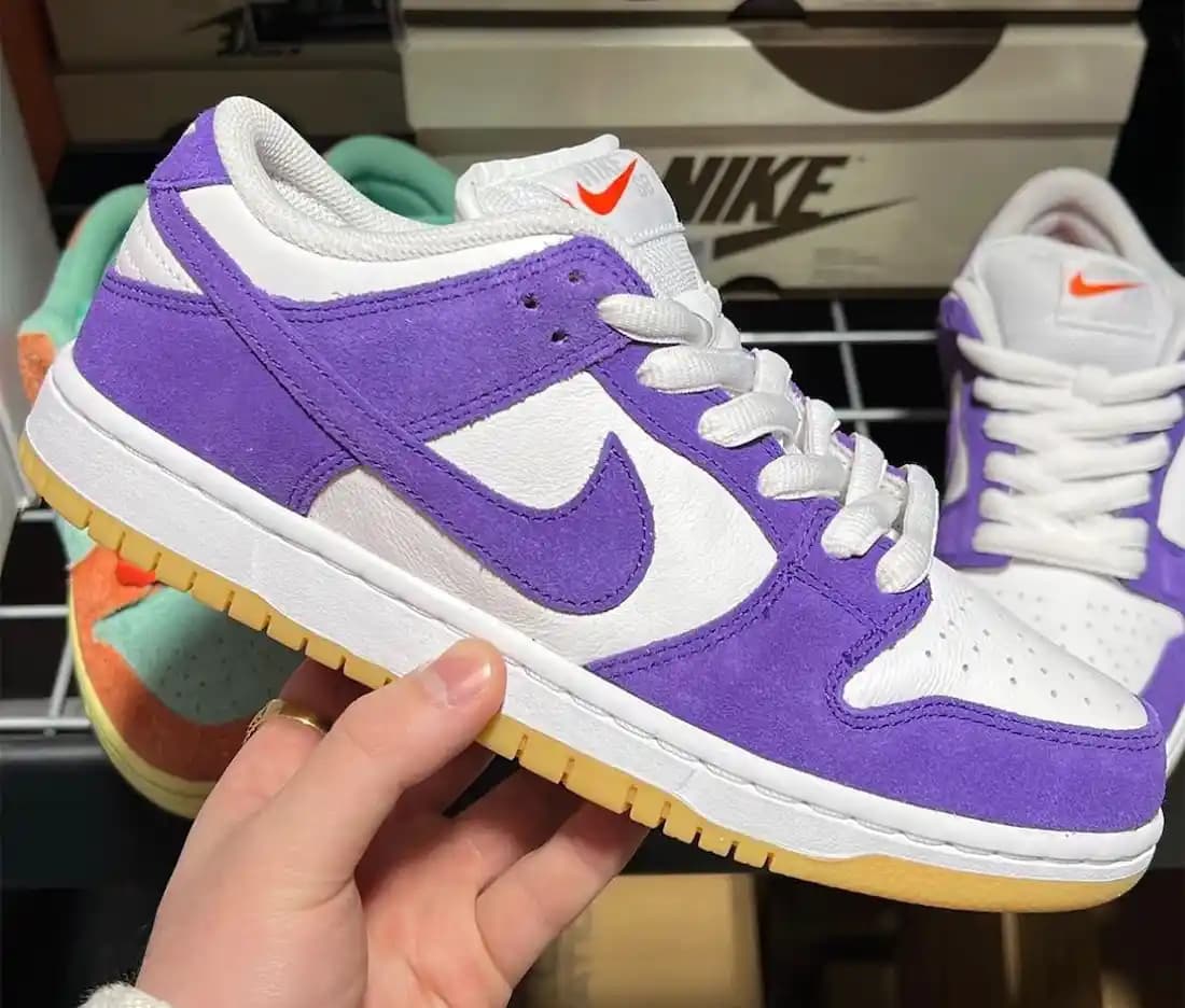 Nike Dunk Low SB: Sokak Modasının İkonik ve Zamansız Ayakkabısı
