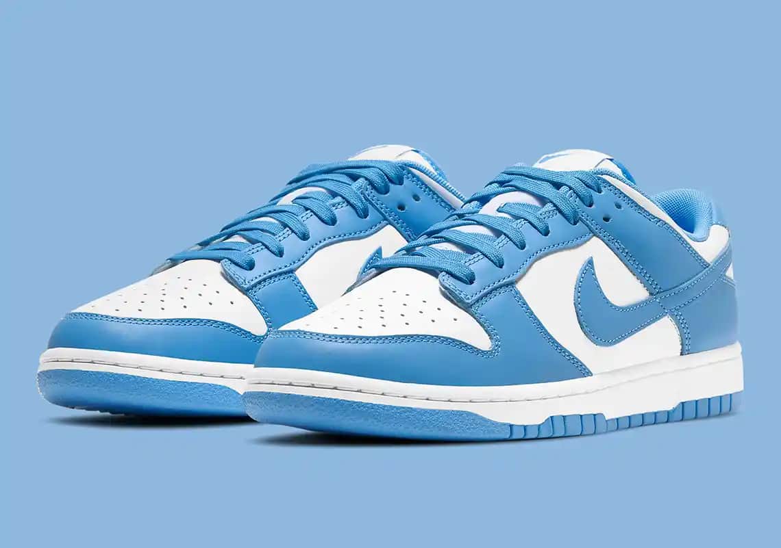 Nike Dunk Low University Blue: Renkli ve Şık Tasarımıyla Moda Dünyasında Öne Çıkıyor