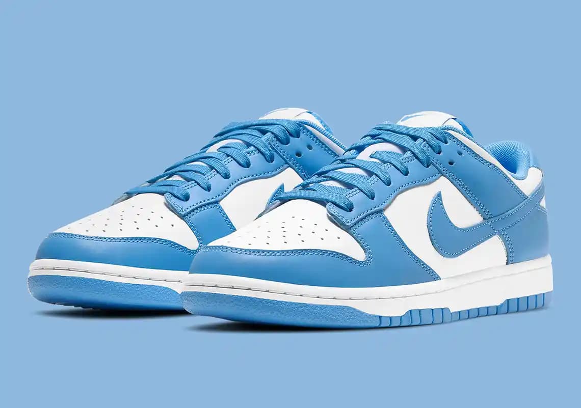 Nike Dunk Low University Blue: Renkli ve Şık Tasarımıyla Moda Dünyasında Öne Çıkıyor