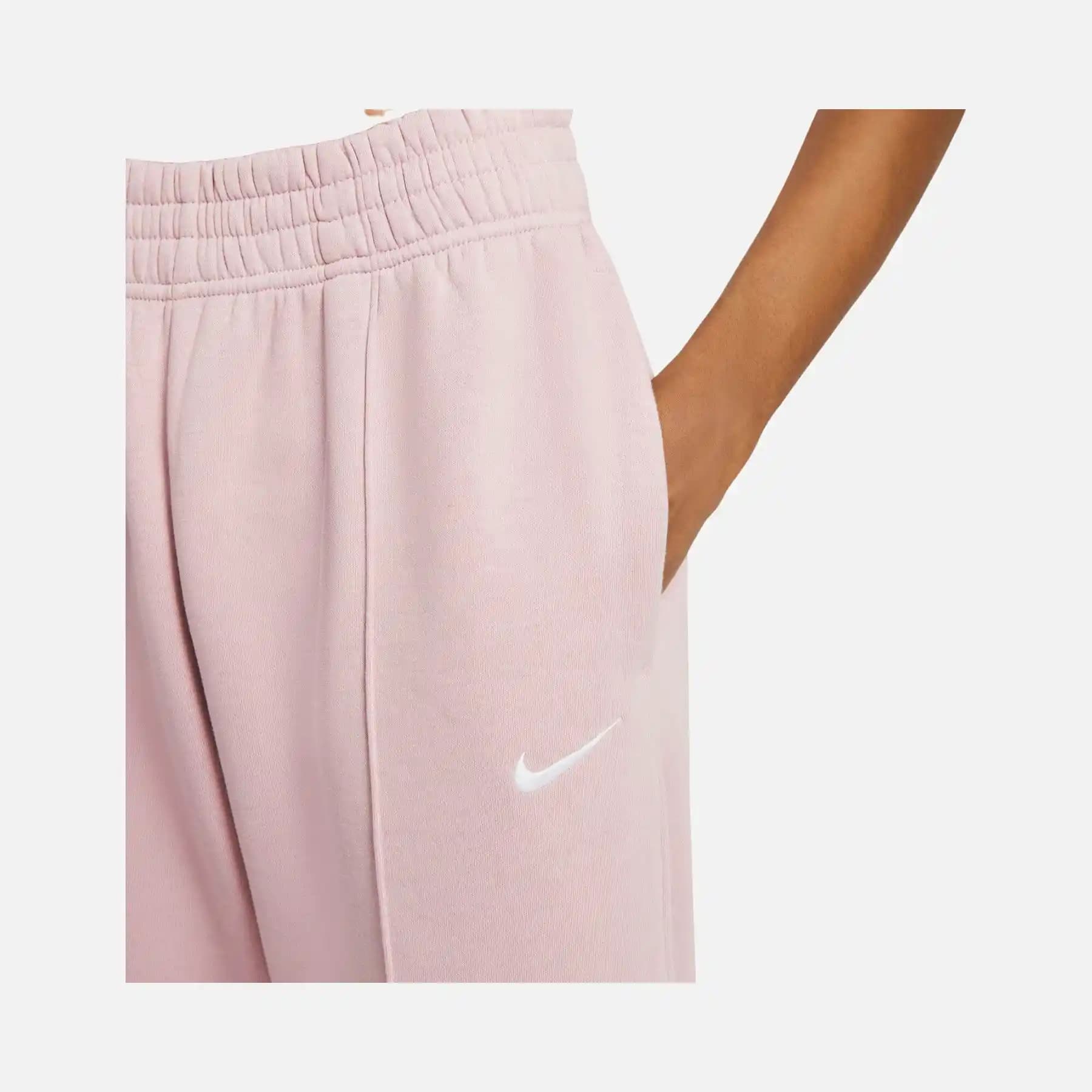 Nike Essential Fleece Eşofman Altları Kadınlar İçin Konforlu ve Şık Spor Giyim Seçenekleri