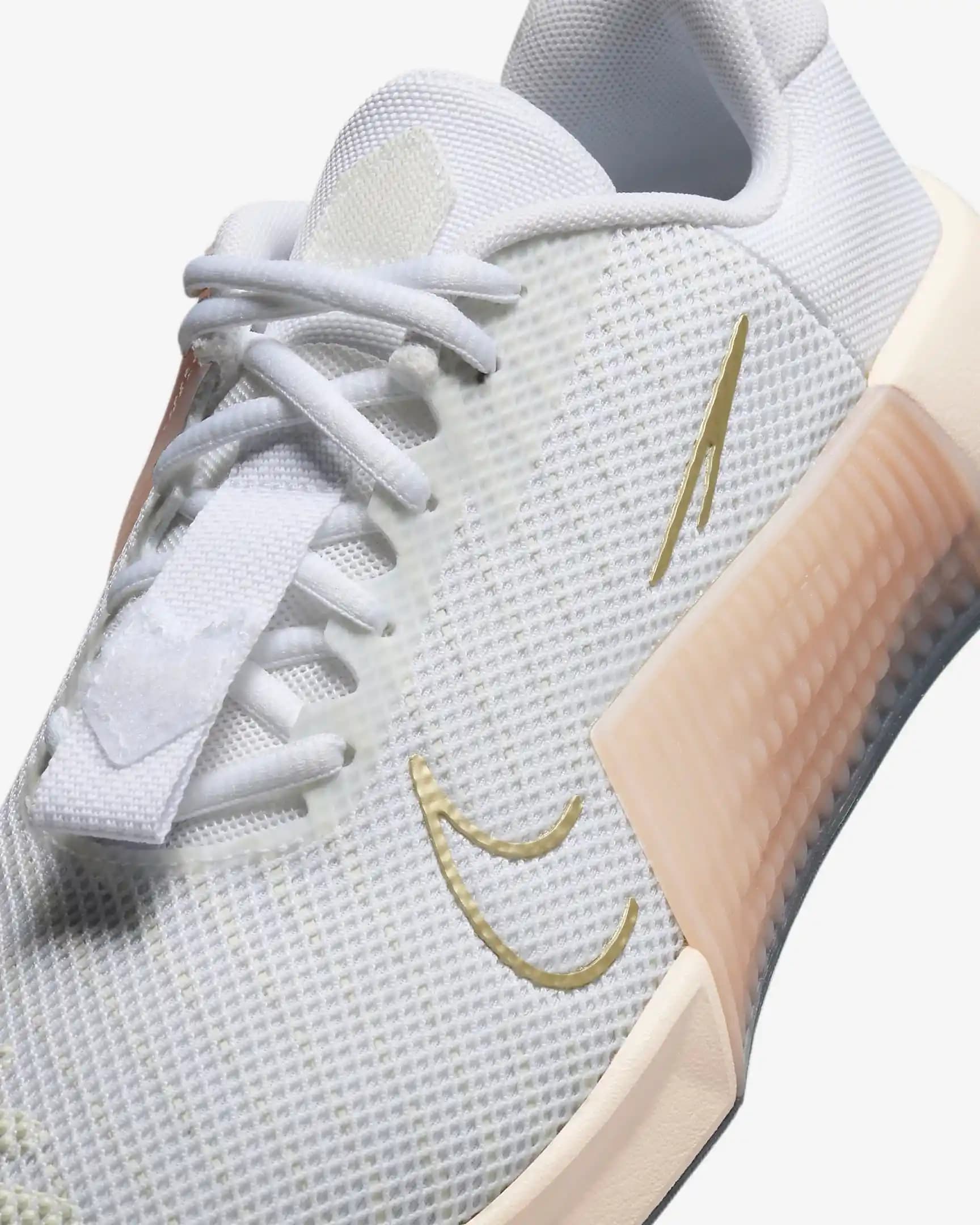 Nike Metcon 9 Spor ve Moda Dünyasında Yenilikçi Bir Tasarım ve Teknoloji Buluşması