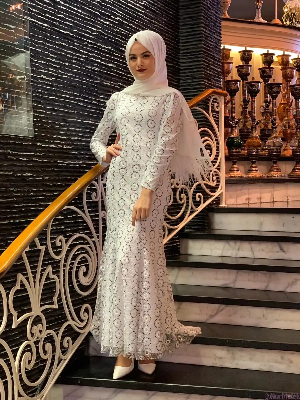 Nilah Elbisesi: Moda Dünyasında Şıklık ve Rahatlığın Simgesi