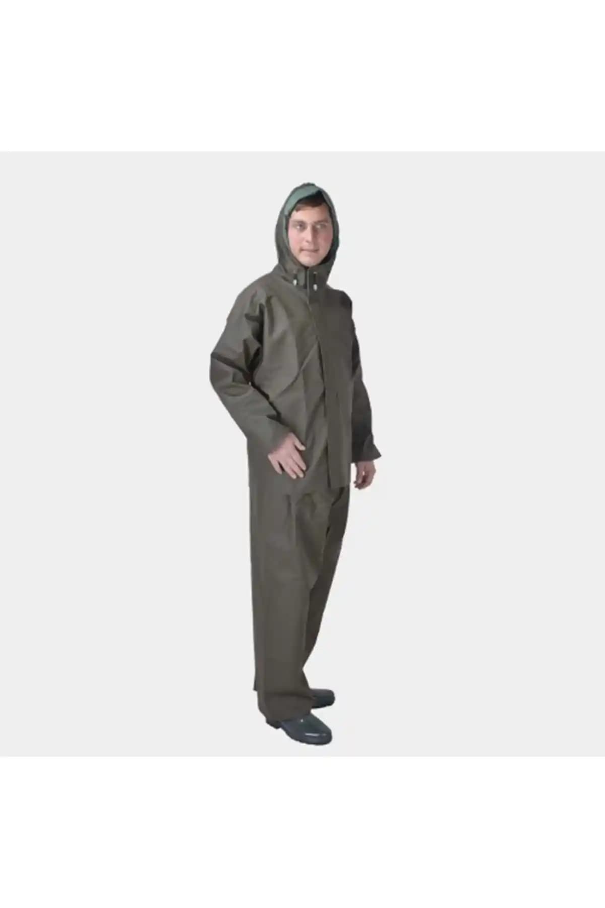 Nisan Ayına Uygun Moda ve Fonksiyonellik Sunan Yağmurluk Seçenekleri