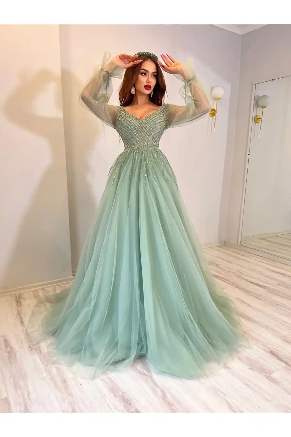 Nişan Elbisesi Markaları ve Moda Trendleri Hakkında Kapsamlı Rehber