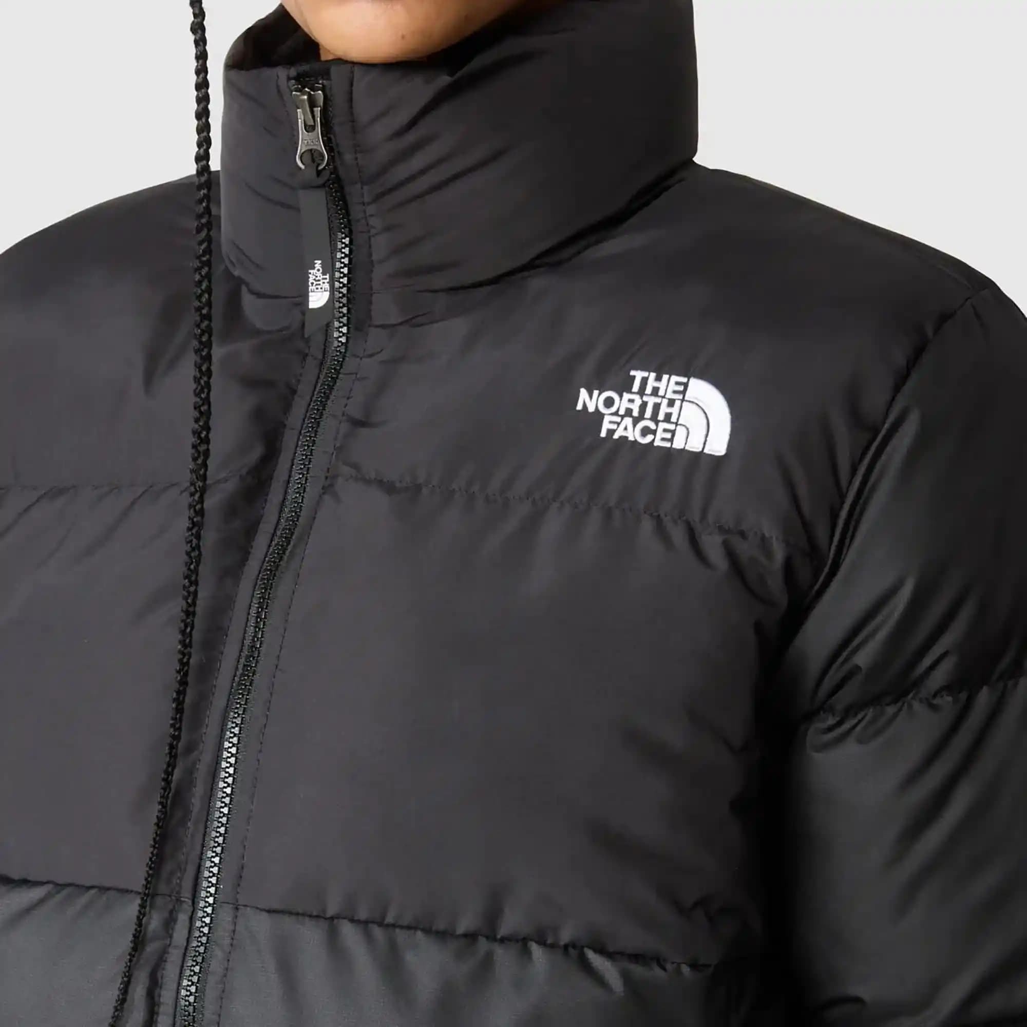 North Face Kadın Şişme Montları ile Kışta Stil ve Konforu Bir Arada Yaşayın