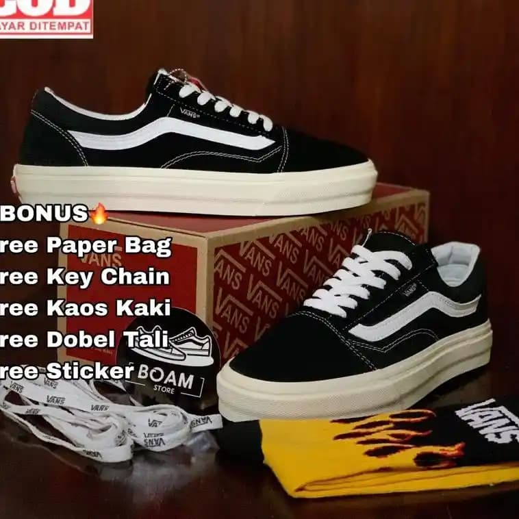 Oldskool Moda: Geçmişten Günümüze Kalıcı ve Etkileyici Bir Tarzın Özellikleri