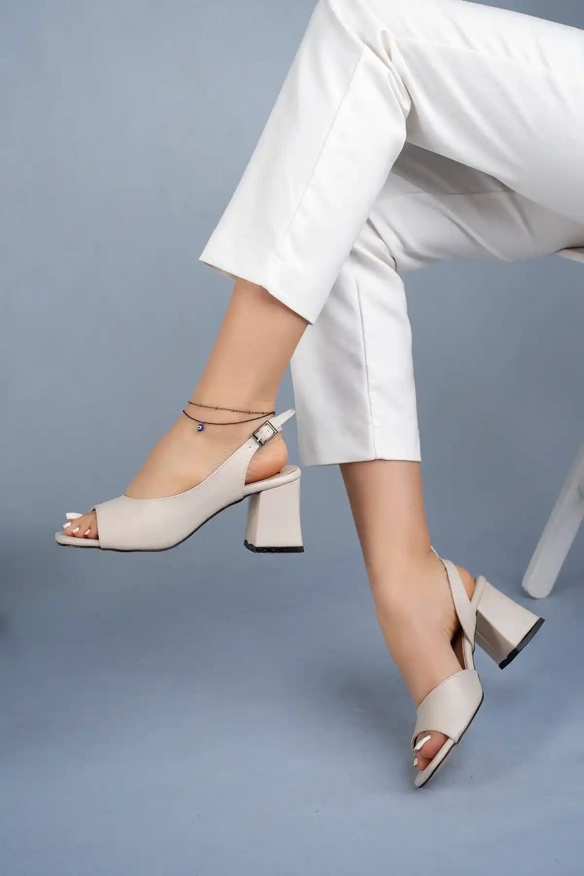 Orta Yaş İçin Uygun Ayakkabı Modelleri ve Seçim İpuçları