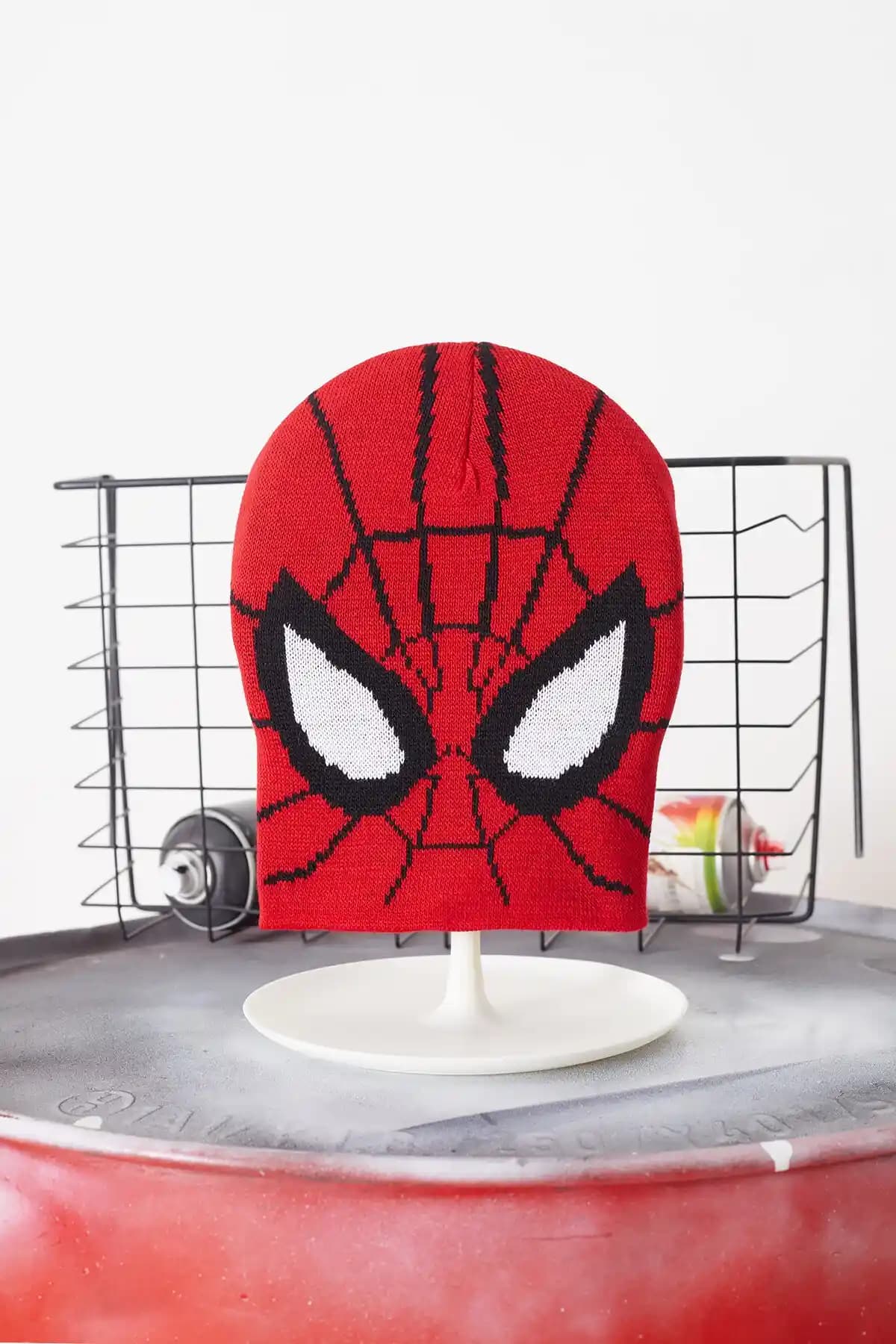 Örümcek Adam Atkı Bere Takımı: Moda Dünyasında Eğlenceli ve Şık Bir Seçenek