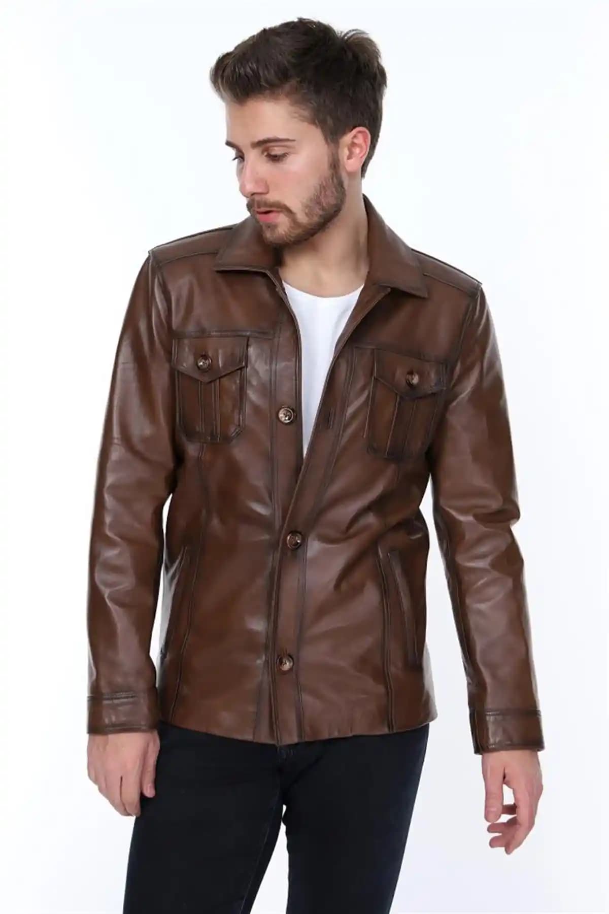 Oxford Ceket Nedir ve Neden Moda Dünyasında Popüler Bir Seçenektir