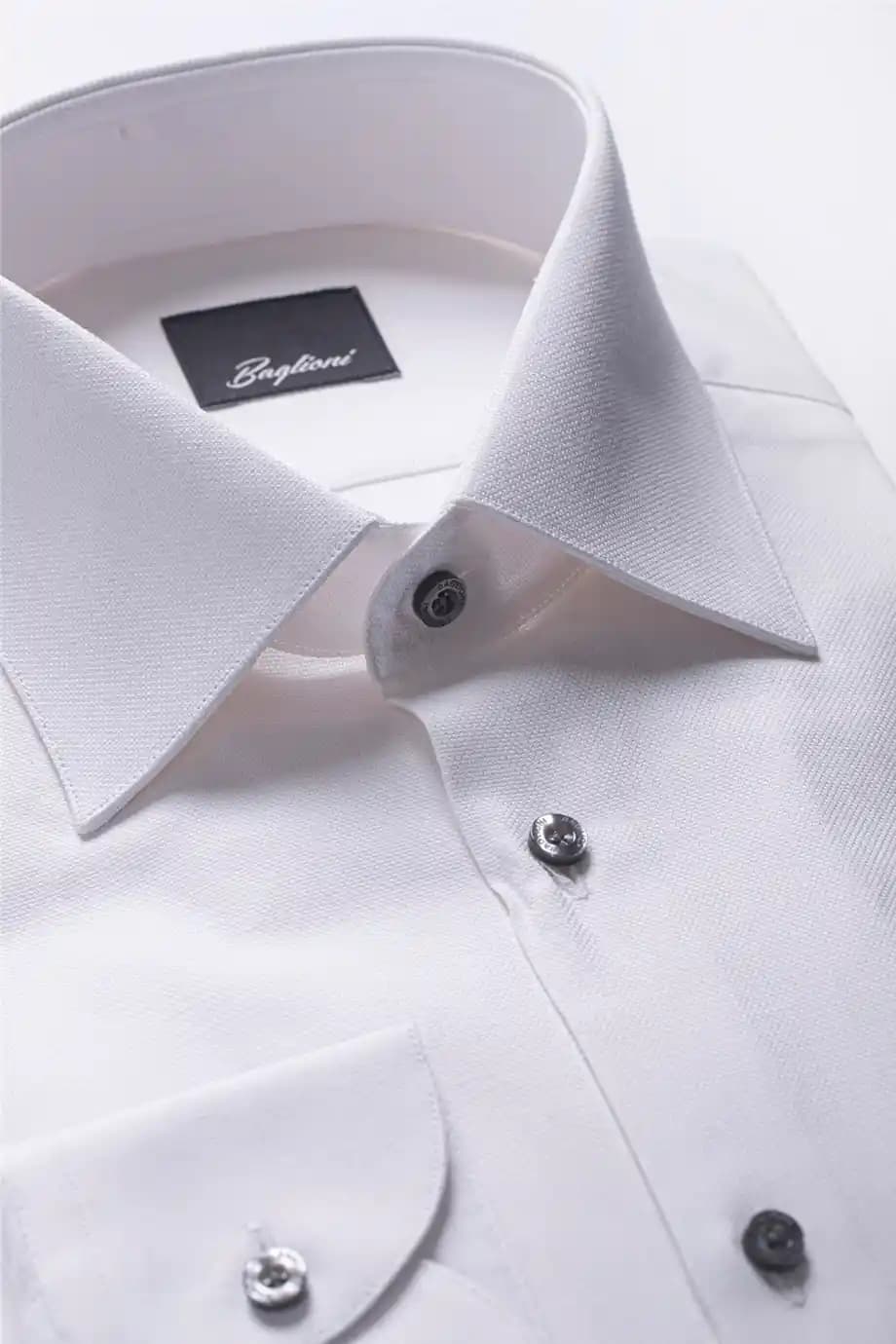 Oxford Kumaş Gömlek Nedir, Özellikleri ve Moda Dünyasındaki Yeri Hakkında Detaylı Bilgi