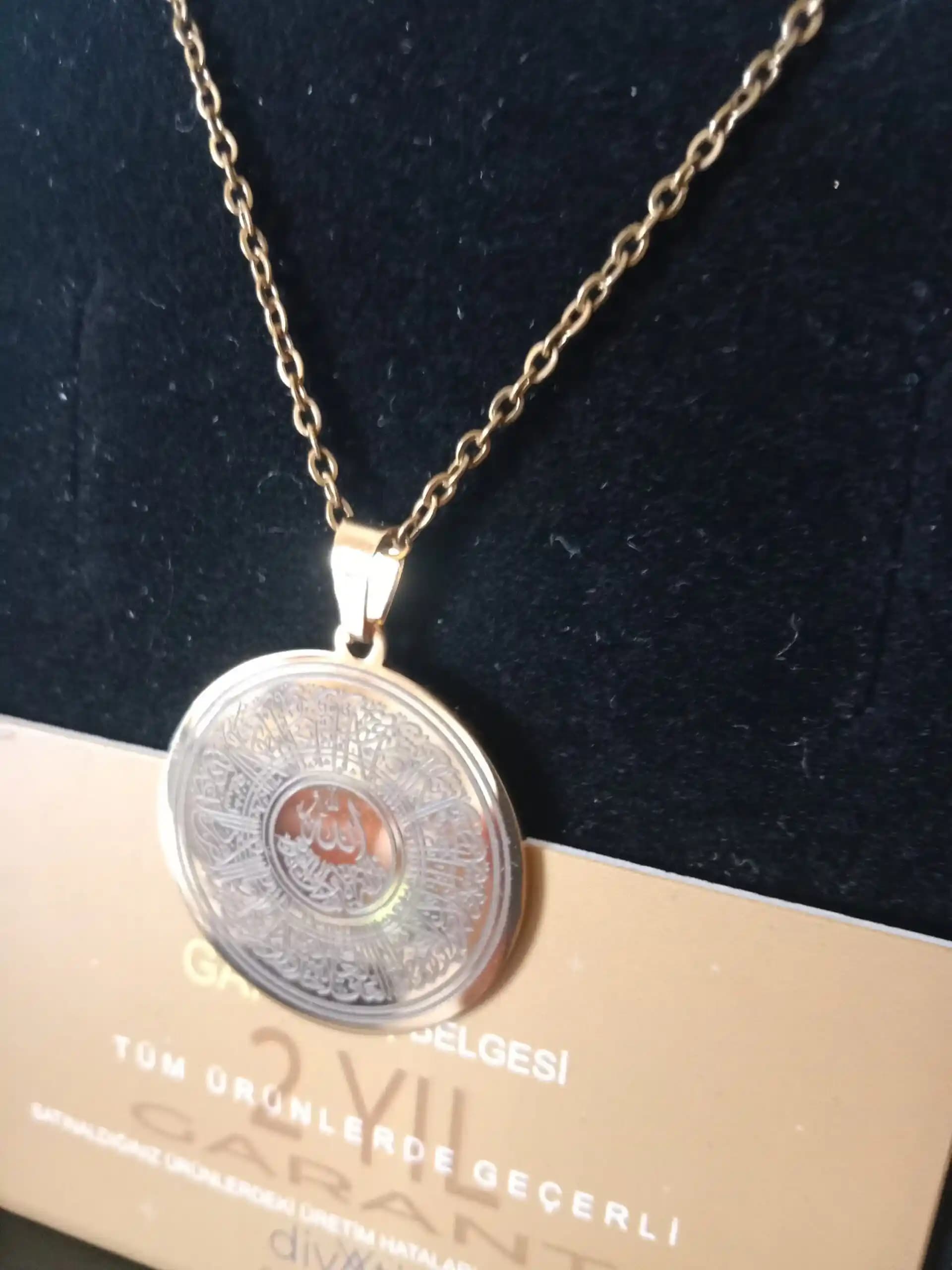 Özel Yapım Kolye Tasarımları ve Moda Trendleri Hakkında Detaylı Rehber