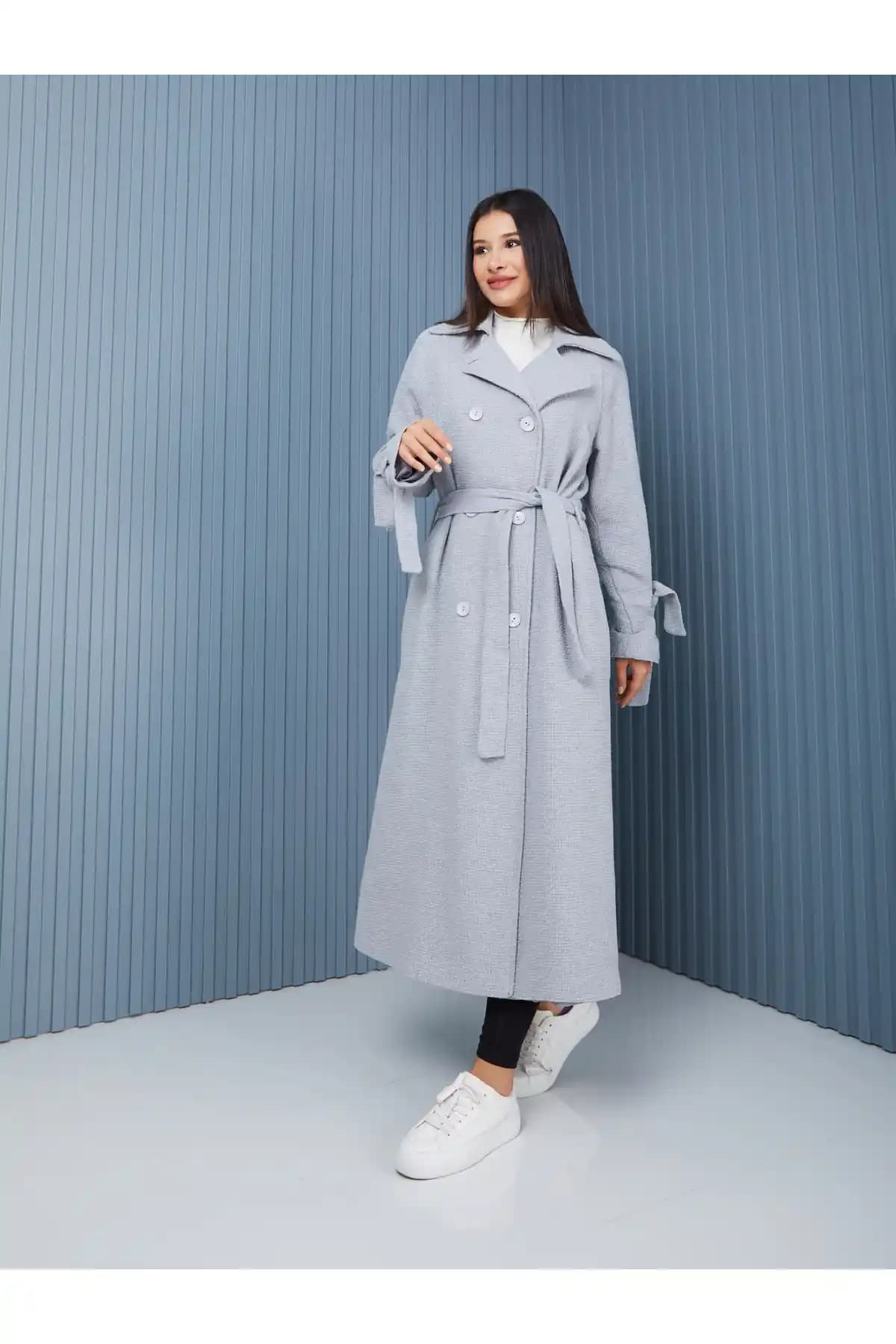 Palto ve Kaban Farkları: Moda Dünyasında Şıklık ve Fonksiyonellik Rehberi