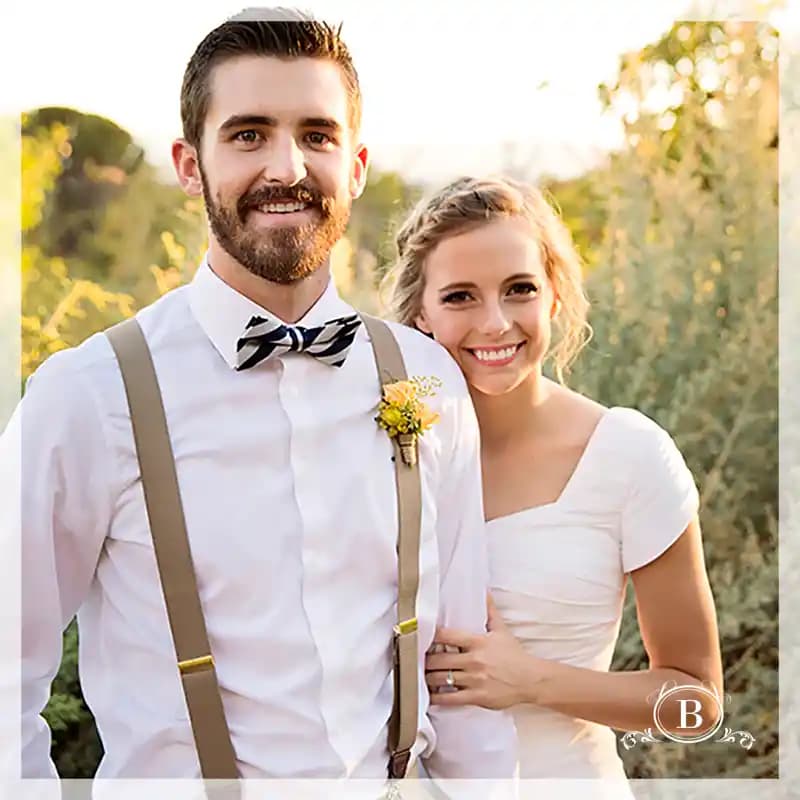 Pantolon Askılı Damatlıklar: Modern Düğünlerde Şıklık ve Konforun Öne Çıkan Seçeneği