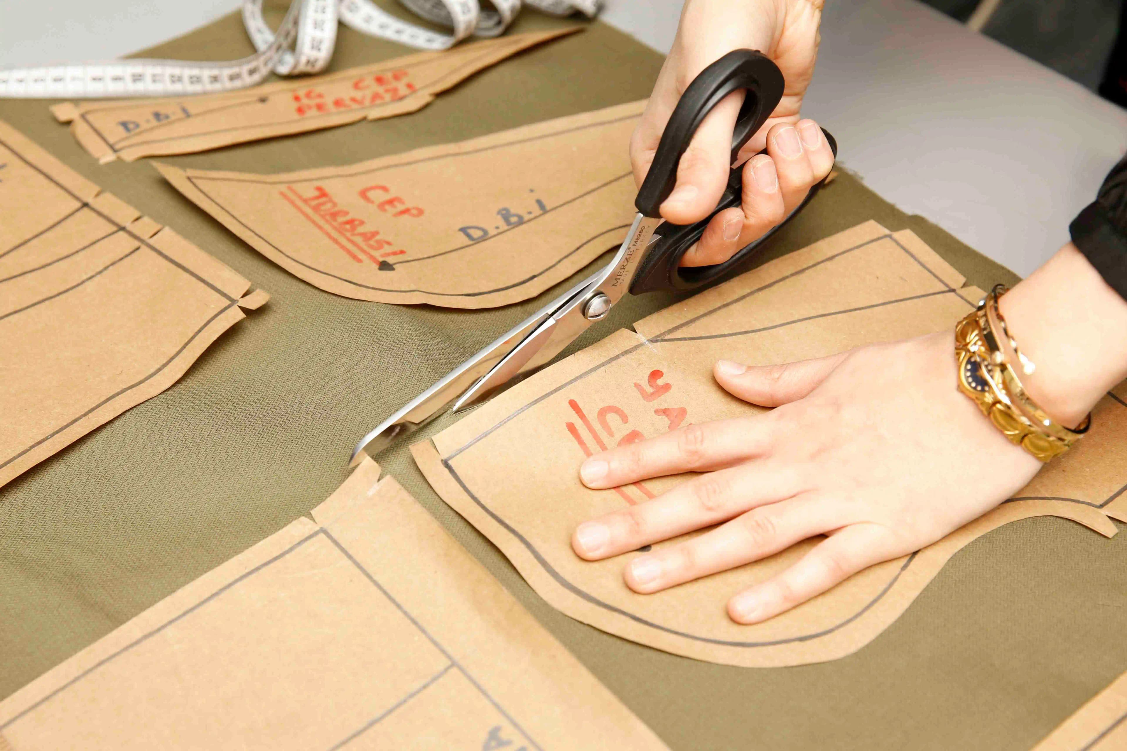 Pantolon Dikim Fiyatları ve Trendler: Uygun Fiyatlı ve Kaliteli Seçenekler