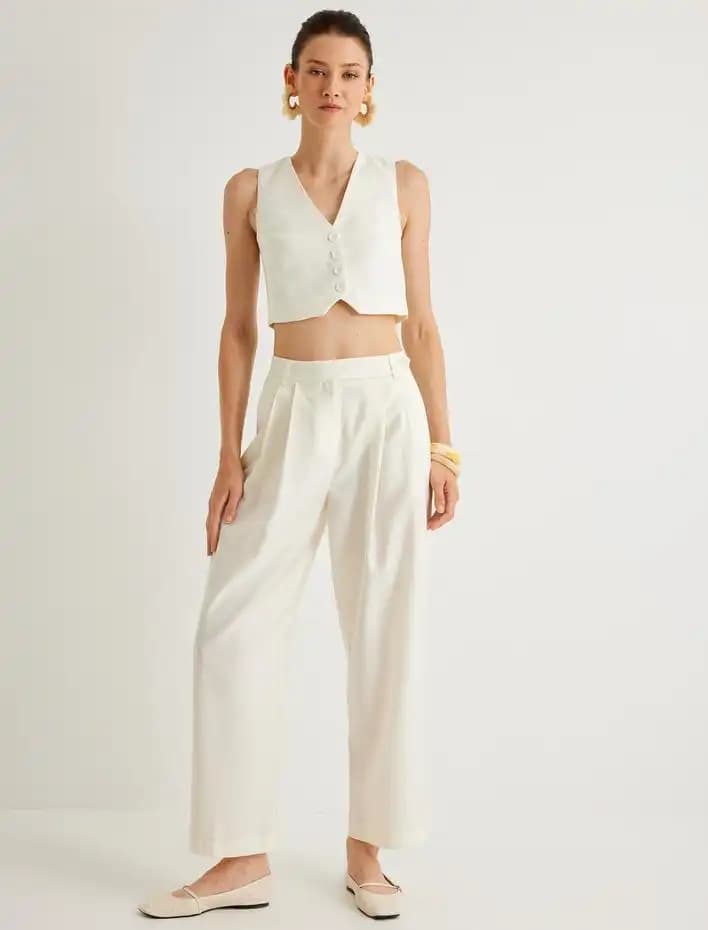 Pantolon Kesim Modelleri ve Stil İpuçlarıyla Moda Dünyasında Kendine Özgü Bir İfade