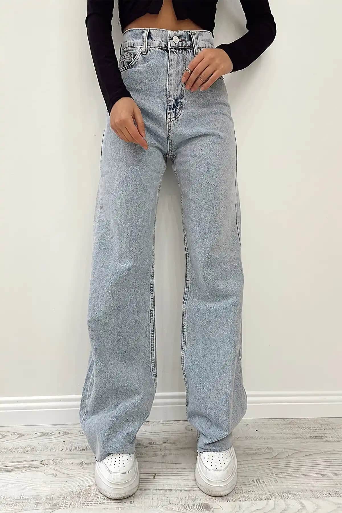 Pantolon Modasının Güncel Yüzü ve Stil İpuçları: Seçim ve Bakım Rehberi